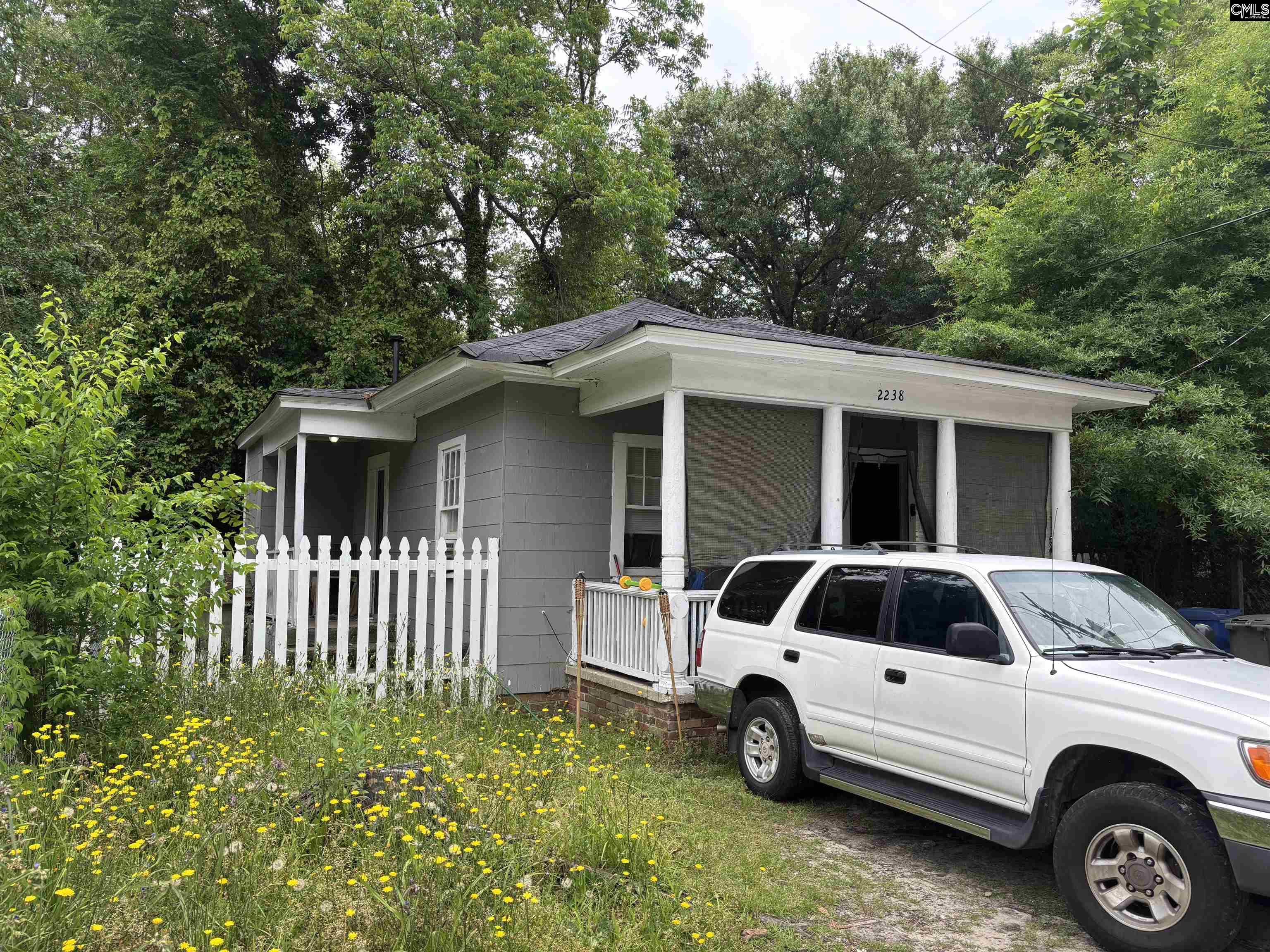 2238 Center Street Columbia, SC 29204