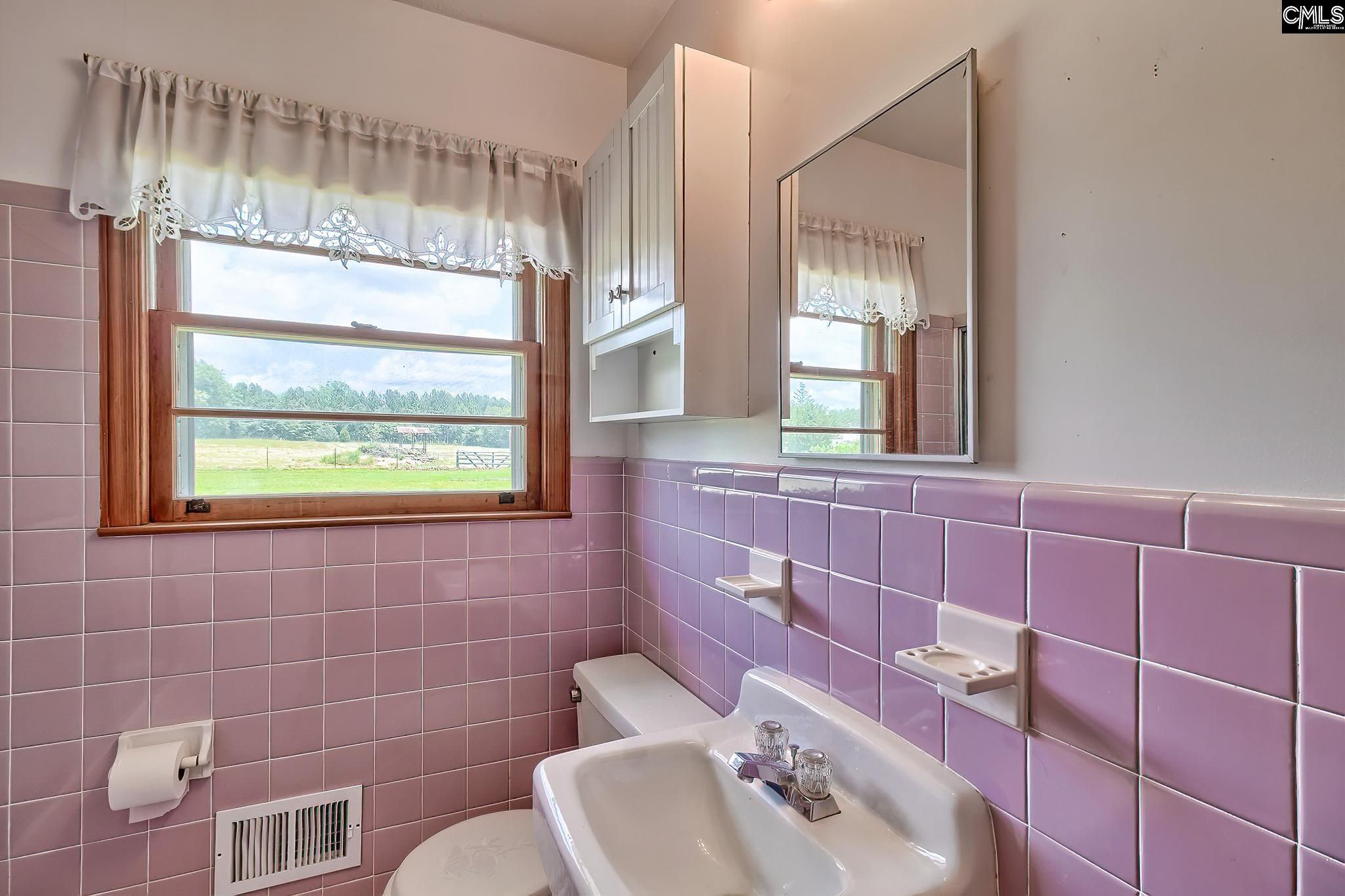 3194 Kershaw Hwy Westville, SC 29175