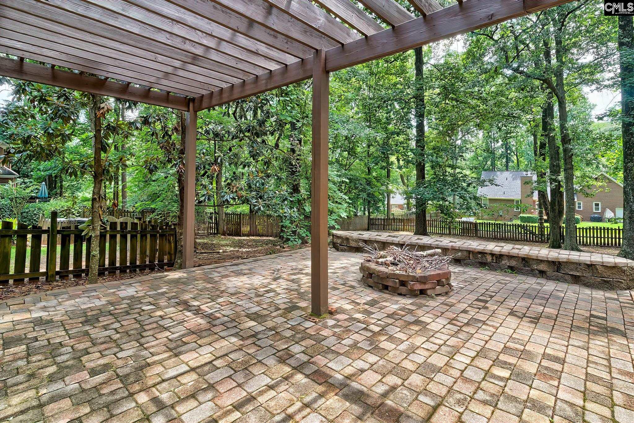 504 Queens Court Lexington, SC 29072