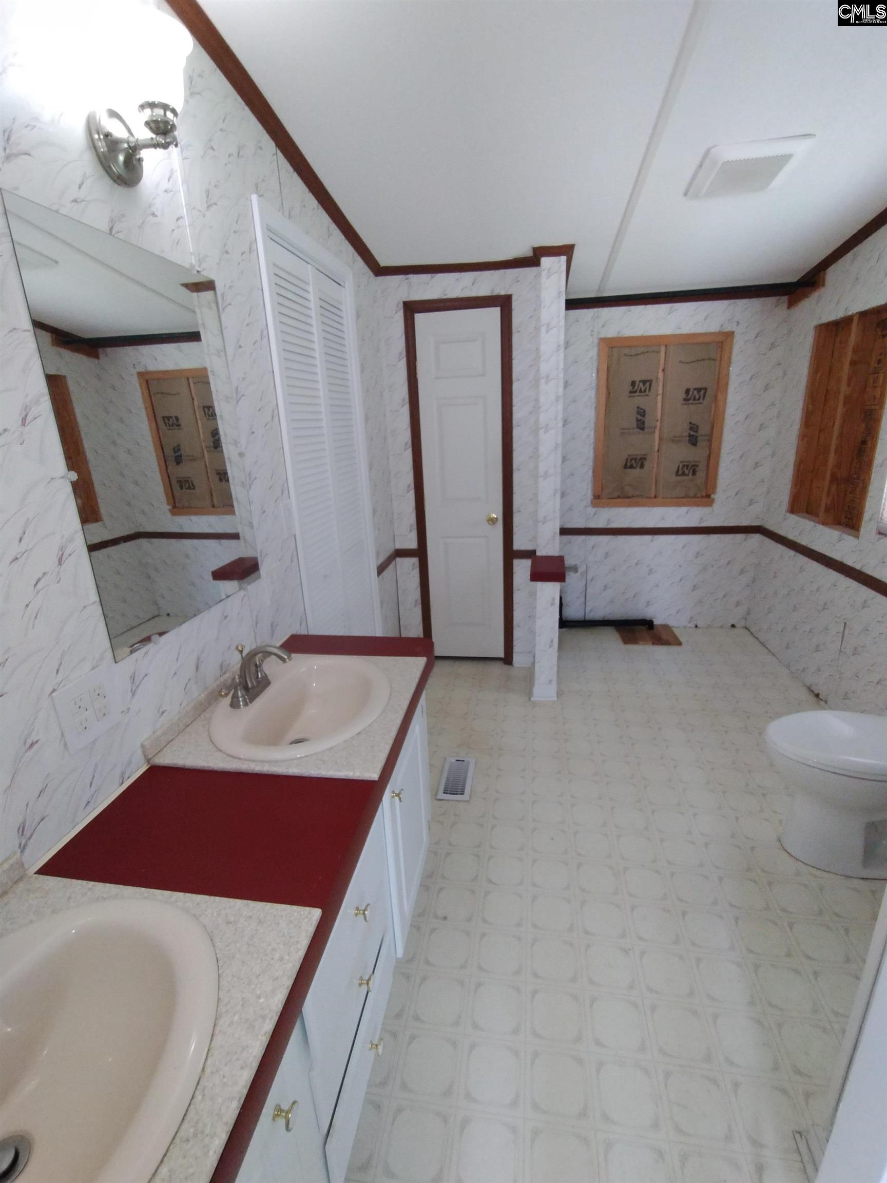 1864 Bookman Road Elgin, SC 29045