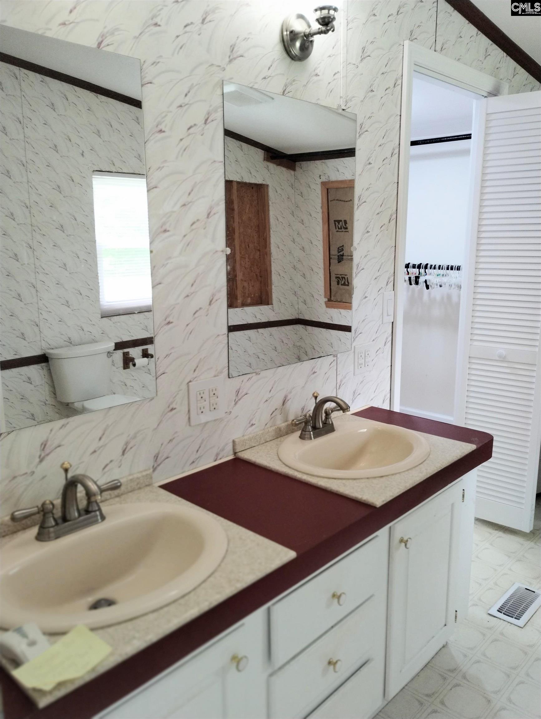 1864 Bookman Road Elgin, SC 29045
