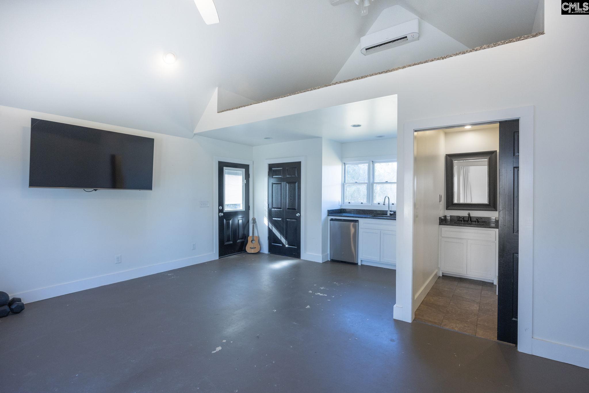 213 Tombfield Road Camden, SC 29020-0000