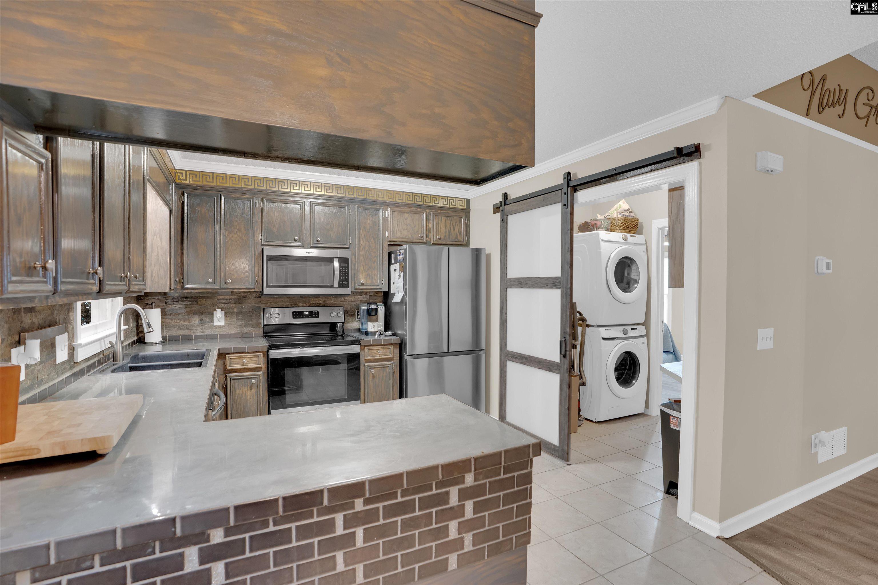 129 Pin Oak Court Lexington, SC 29073