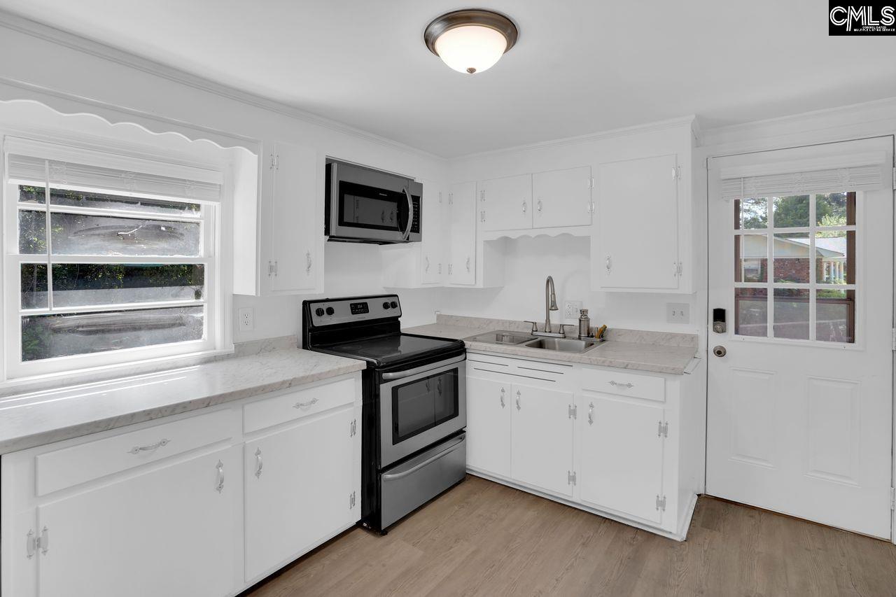 1502 Pine Street West Columbia, SC 29172