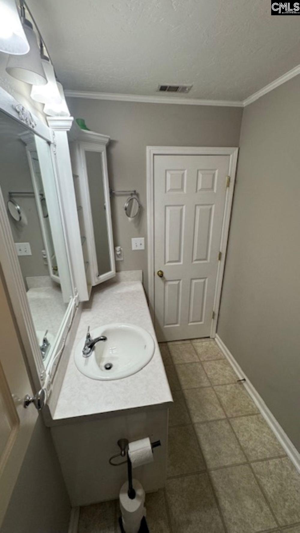 151 Larkspur Lane Columbia, SC 29229