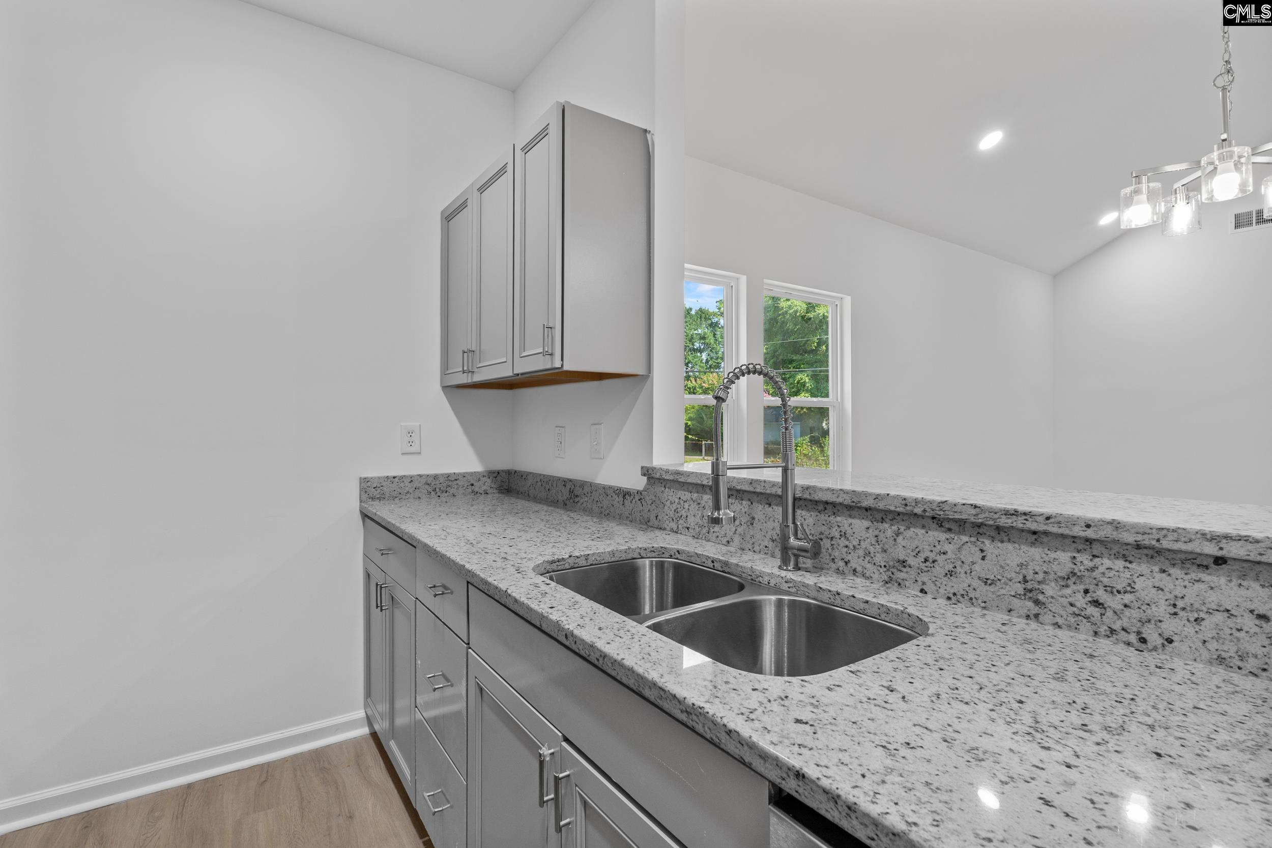 207 Pineneedle Road Columbia, SC 29203
