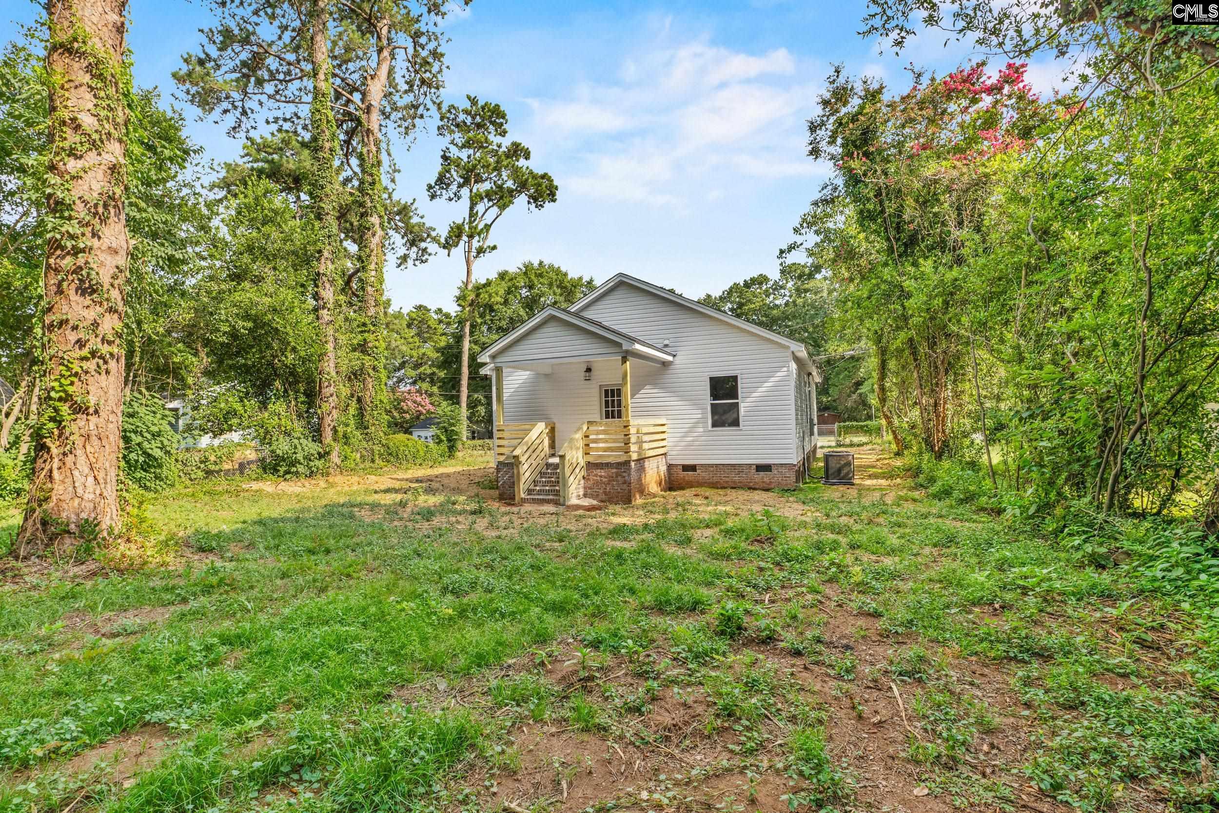 207 Pineneedle Road Columbia, SC 29203
