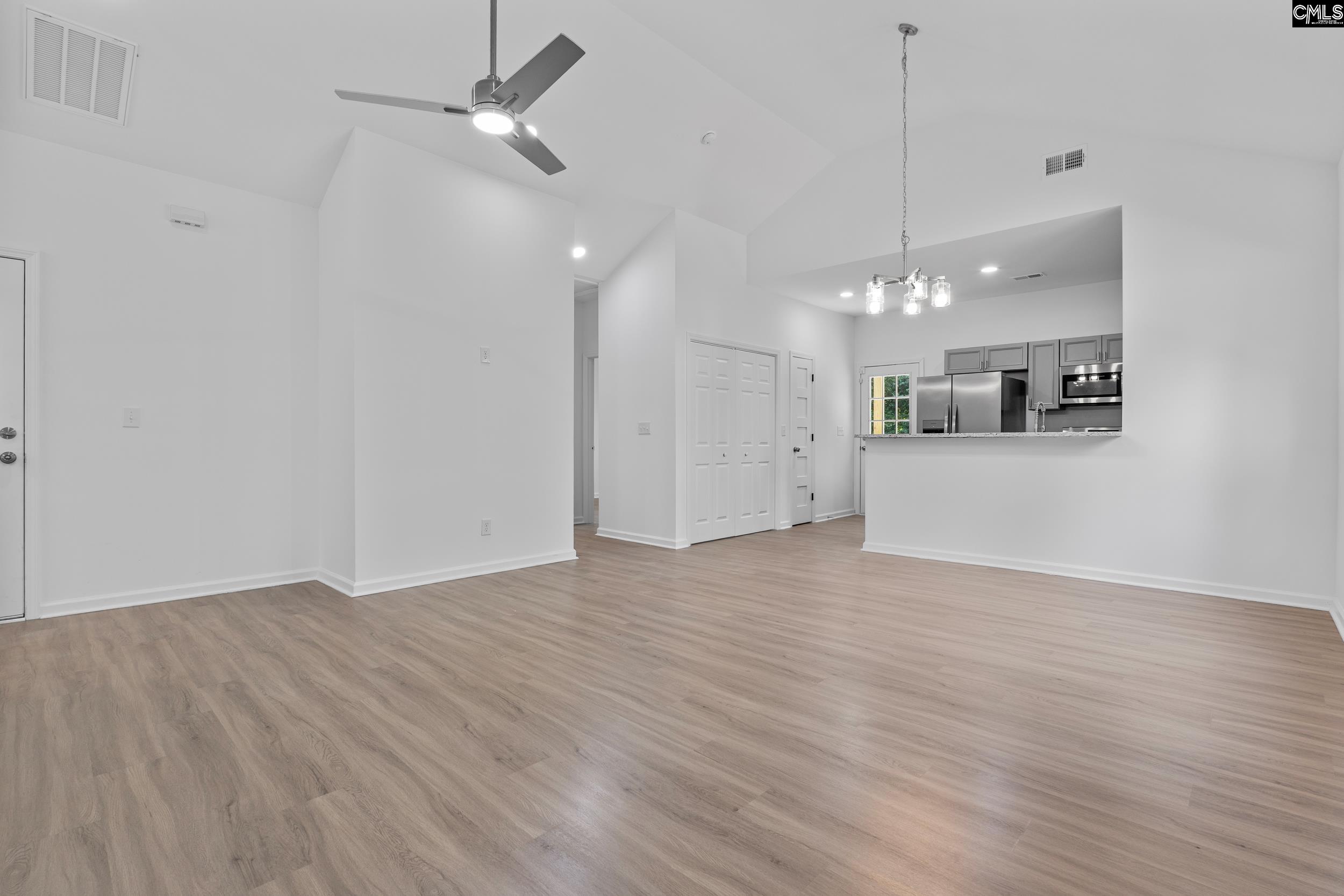 207 Pineneedle Road Columbia, SC 29203