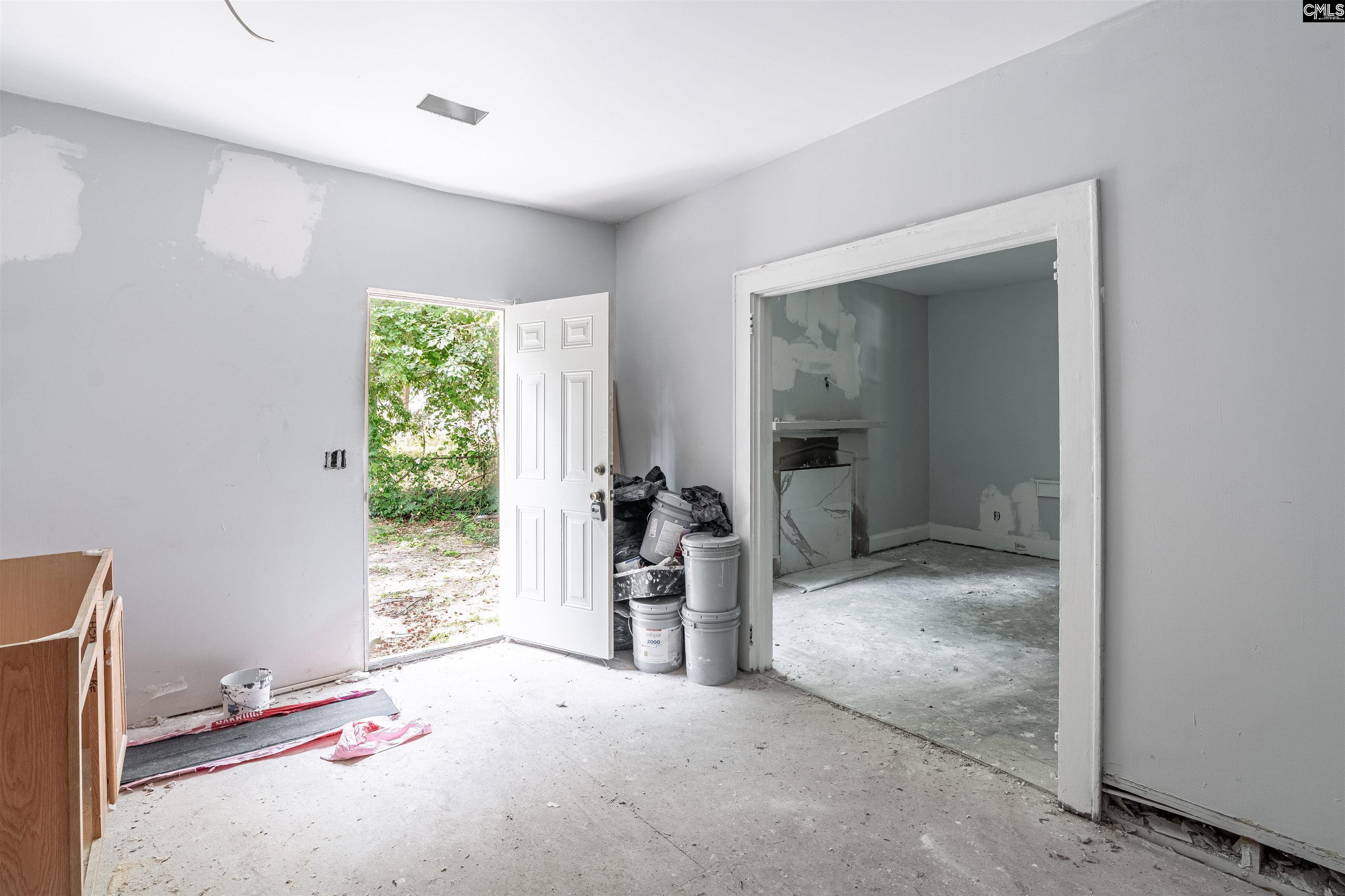 2714 Brady Street Columbia, SC 29204