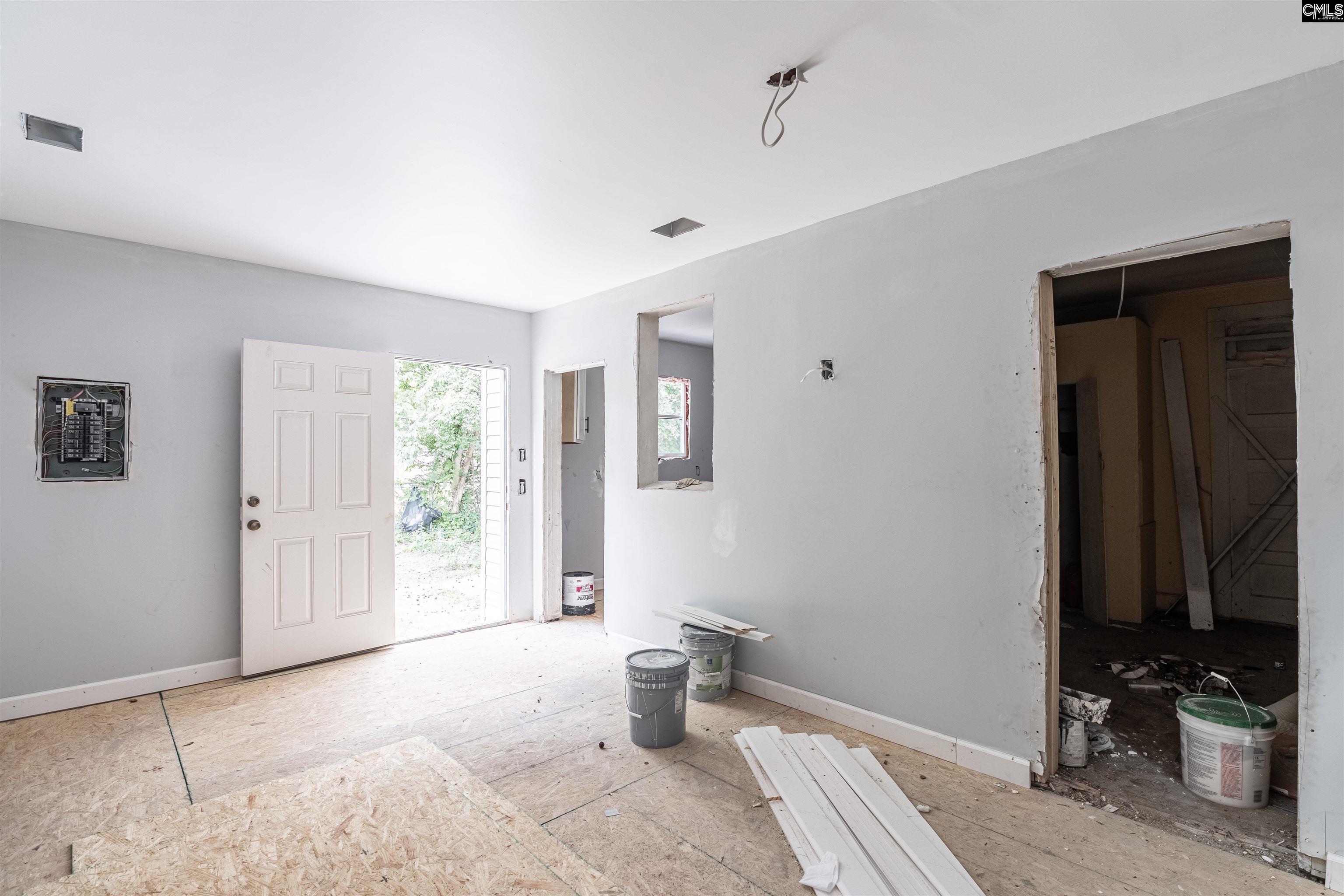 2714 Brady Street Columbia, SC 29204