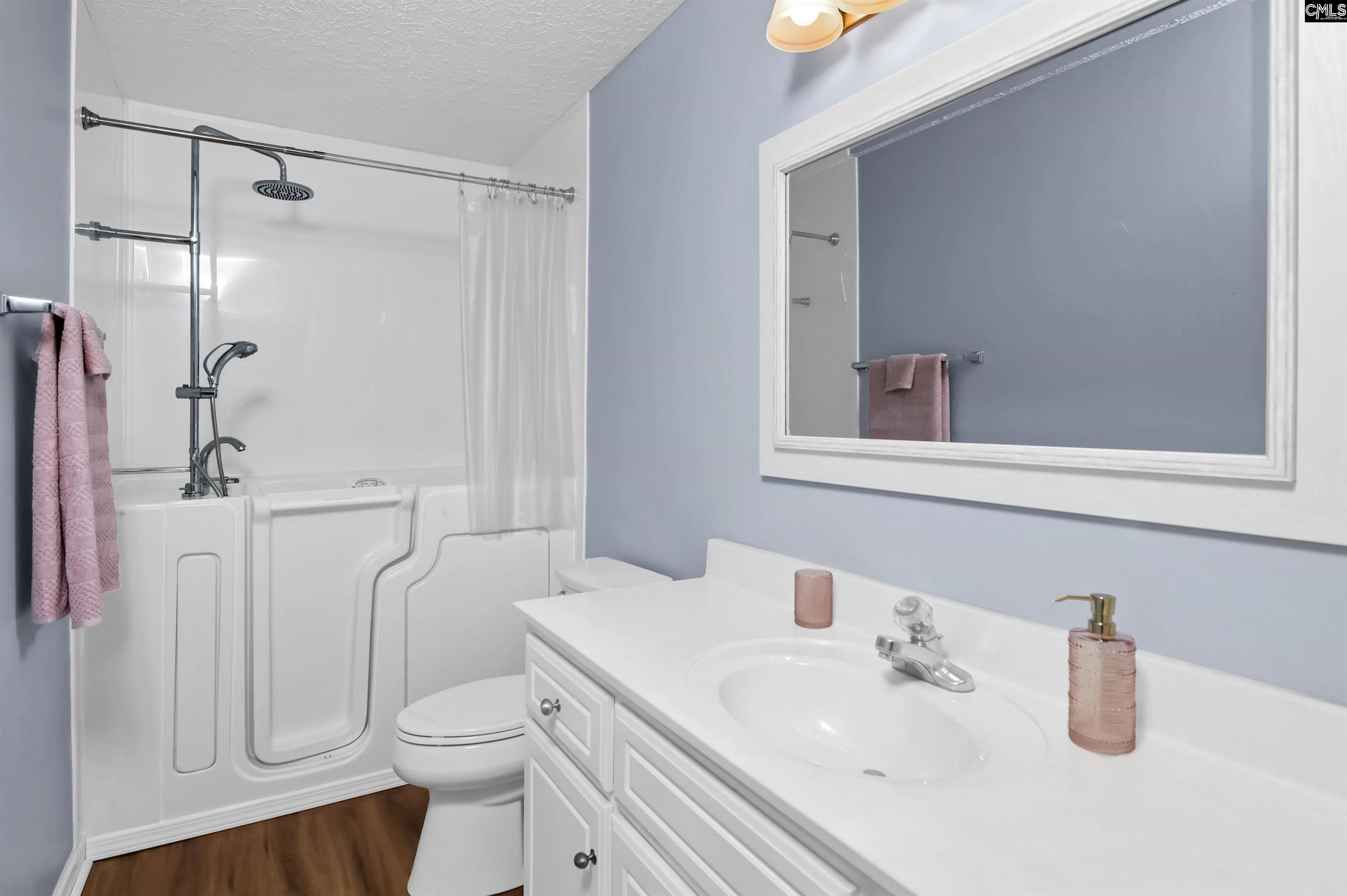 202 Waverly Court Lexington, SC 29072-2093