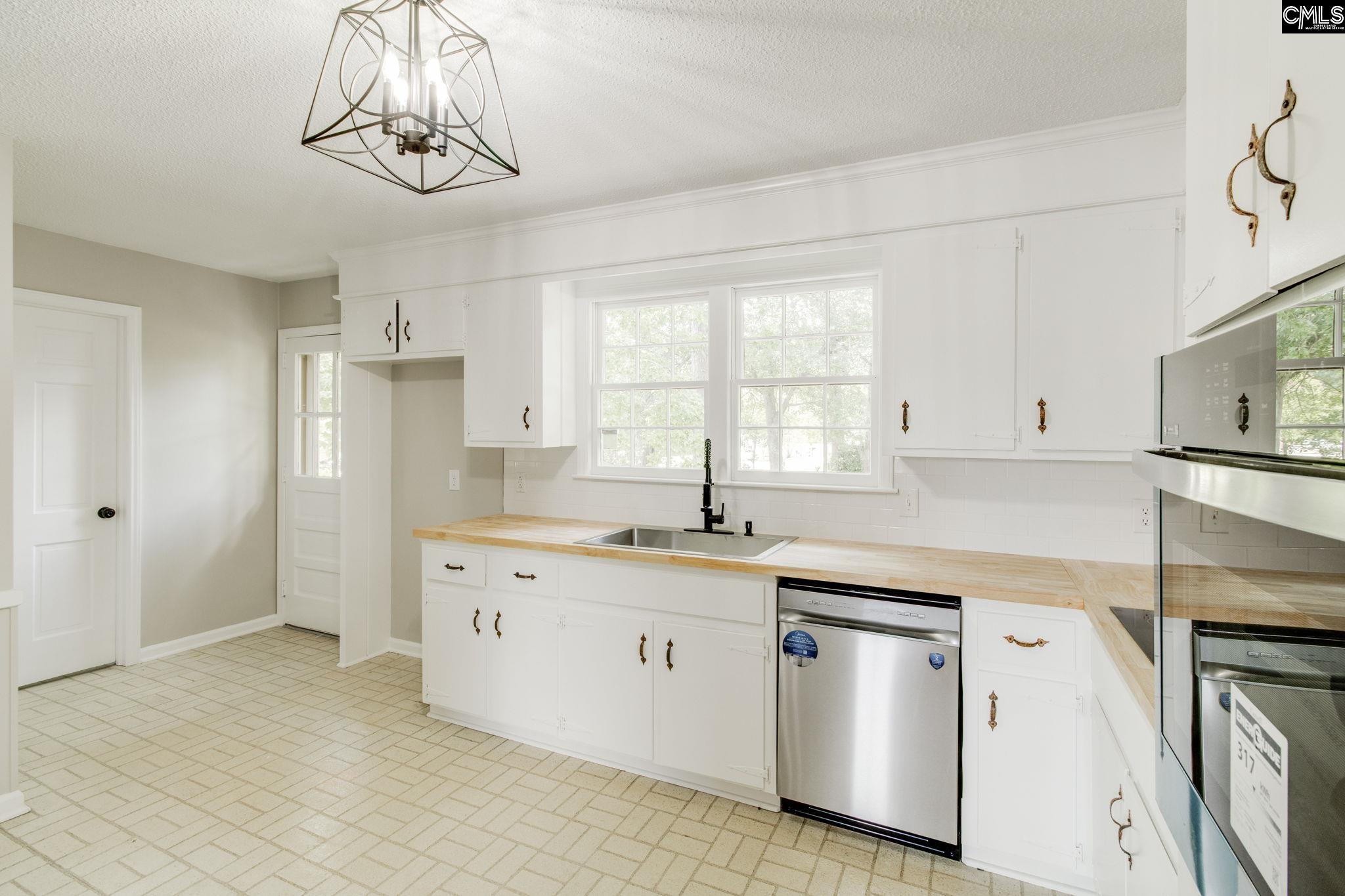 603 Woodland Hls W Columbia, SC 29210