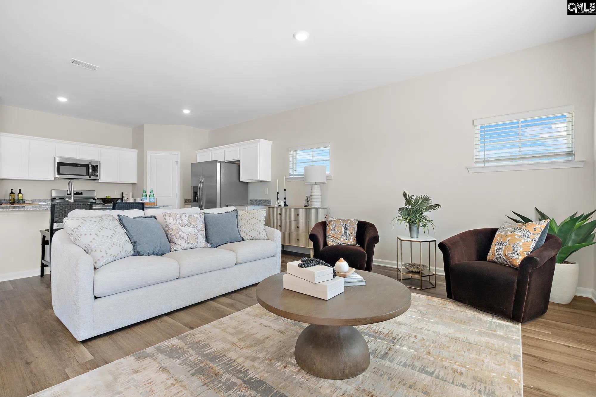 318 South Lake Court Lexington, SC 29073