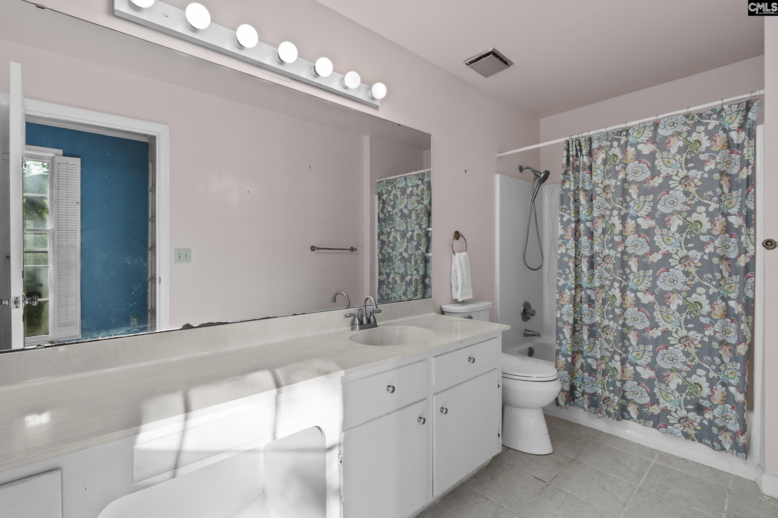 211 Laurens Street Camden, SC 29020