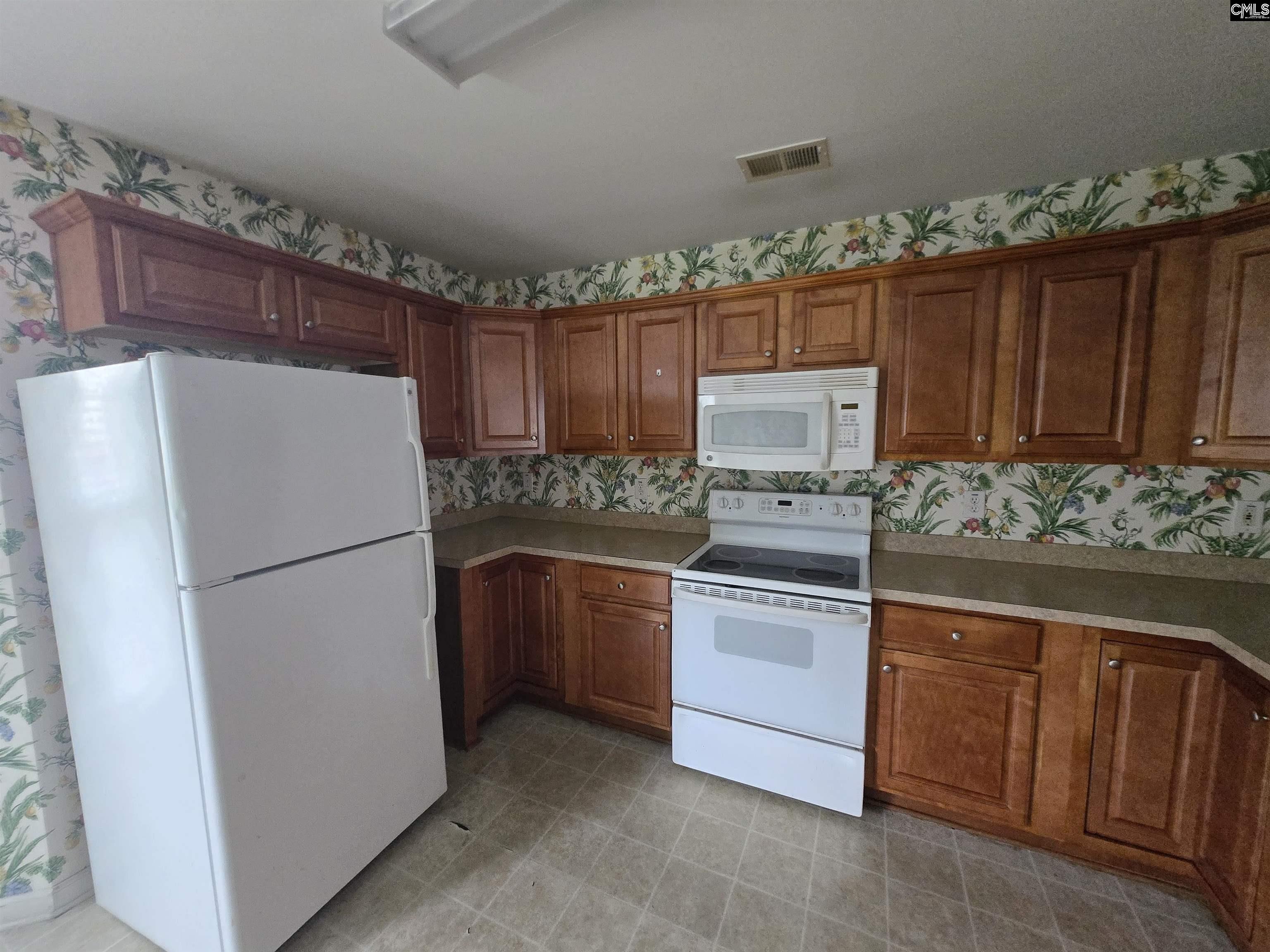 114 Myers Creek Drive Hopkins, SC 29061