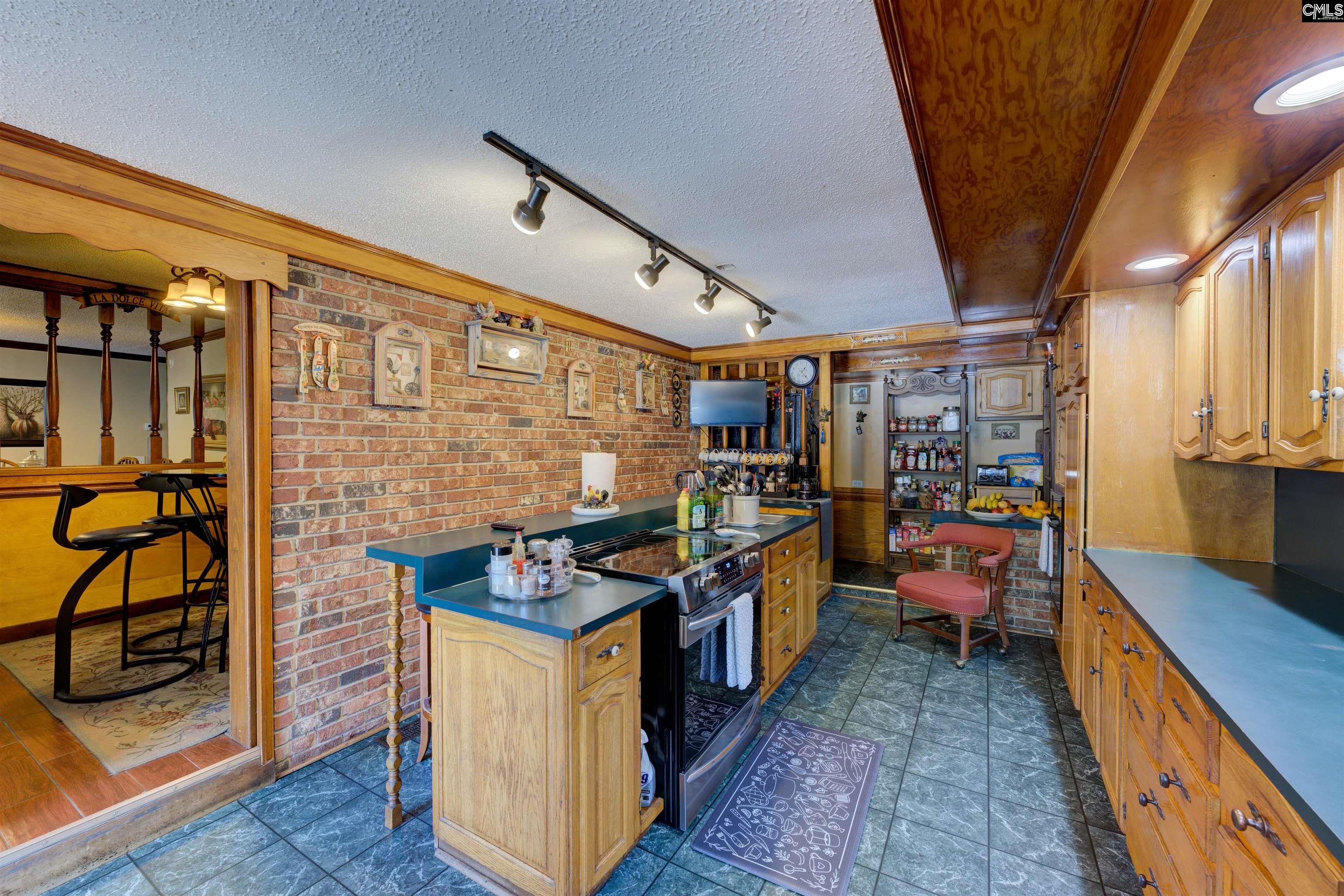 2101 Woodfield Drive Columbia, SC 29223