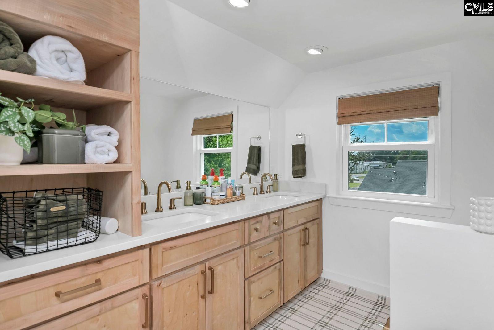 1001 Oakland Avenue Cayce, SC 29033