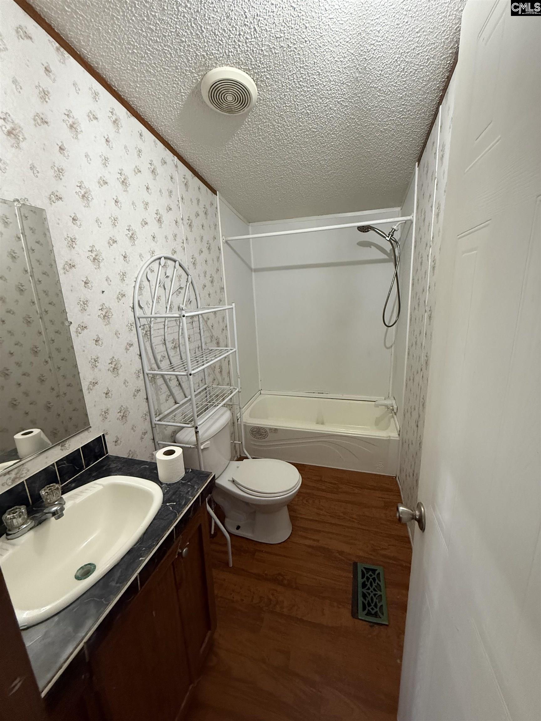 130 Alpine Road Swansea, SC 29160