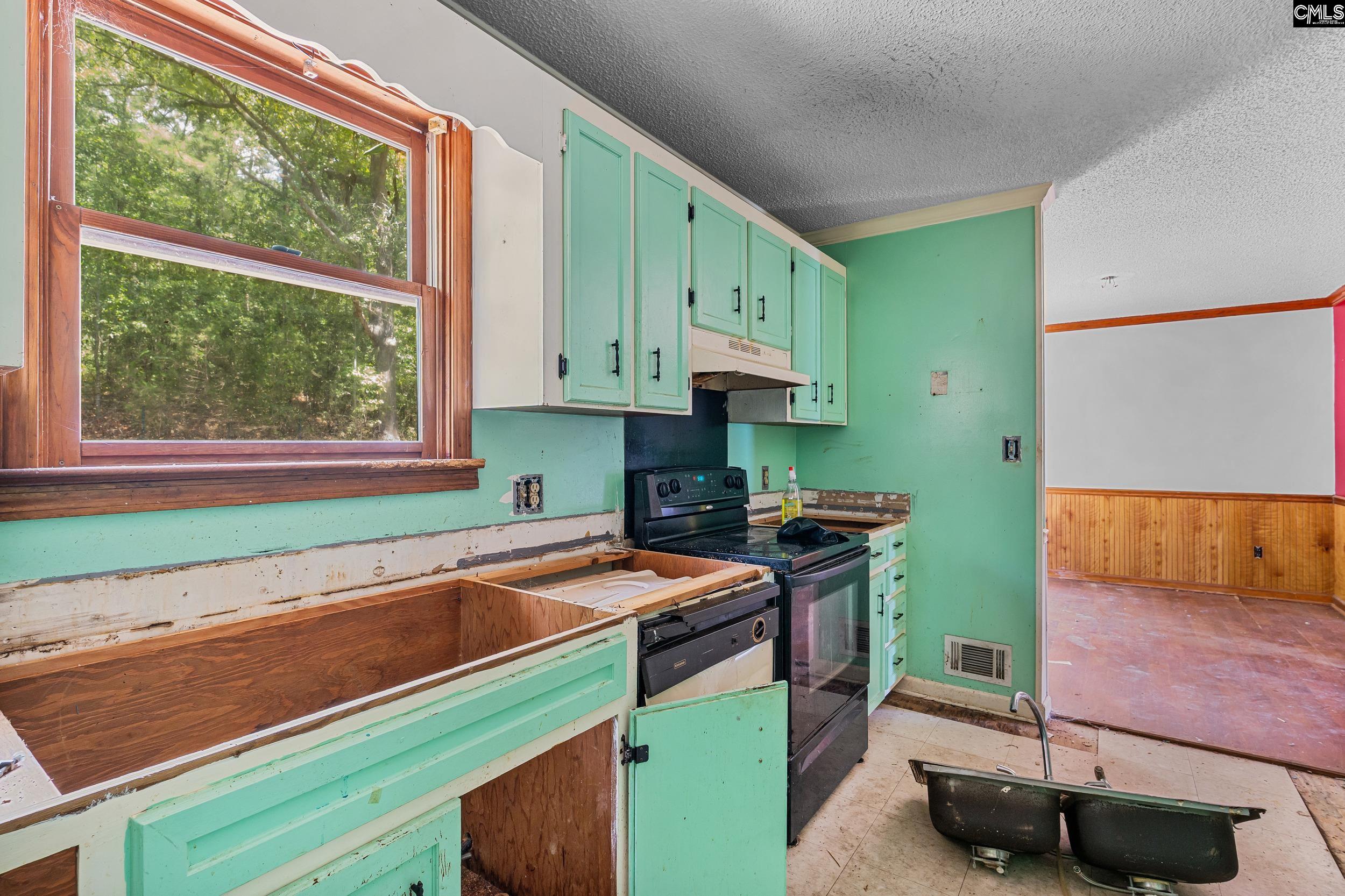 440 Harmon Road Hopkins, SC 29061