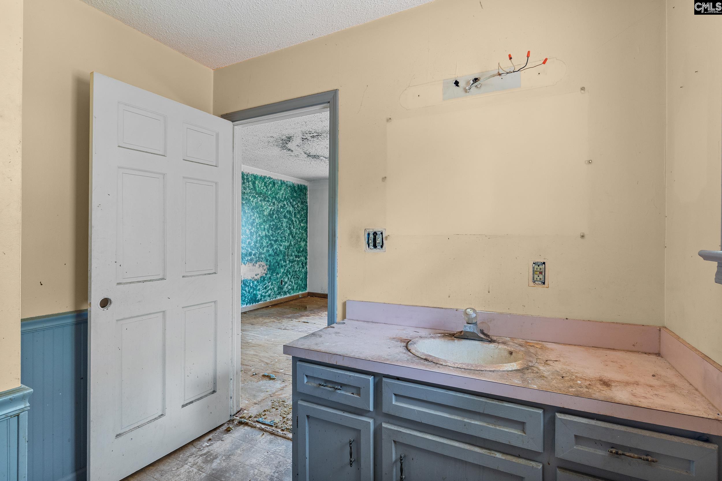 440 Harmon Road Hopkins, SC 29061