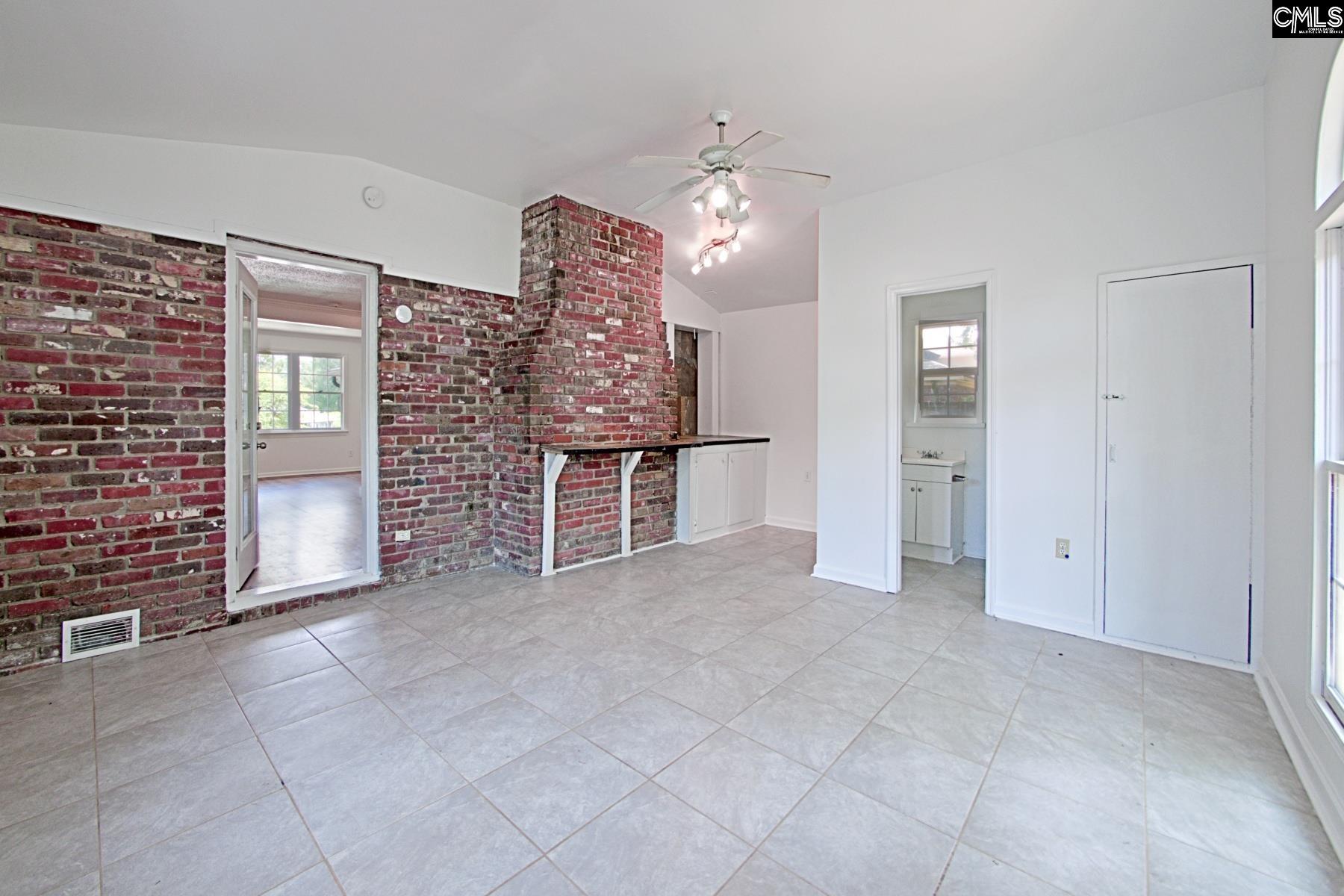 112 Royal Tower Dr Irmo, SC 29063-2318