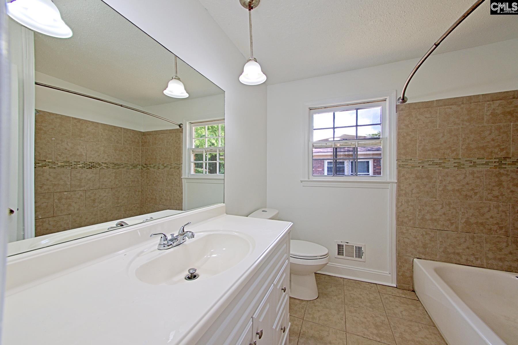 112 Royal Tower Dr Irmo, SC 29063-2318