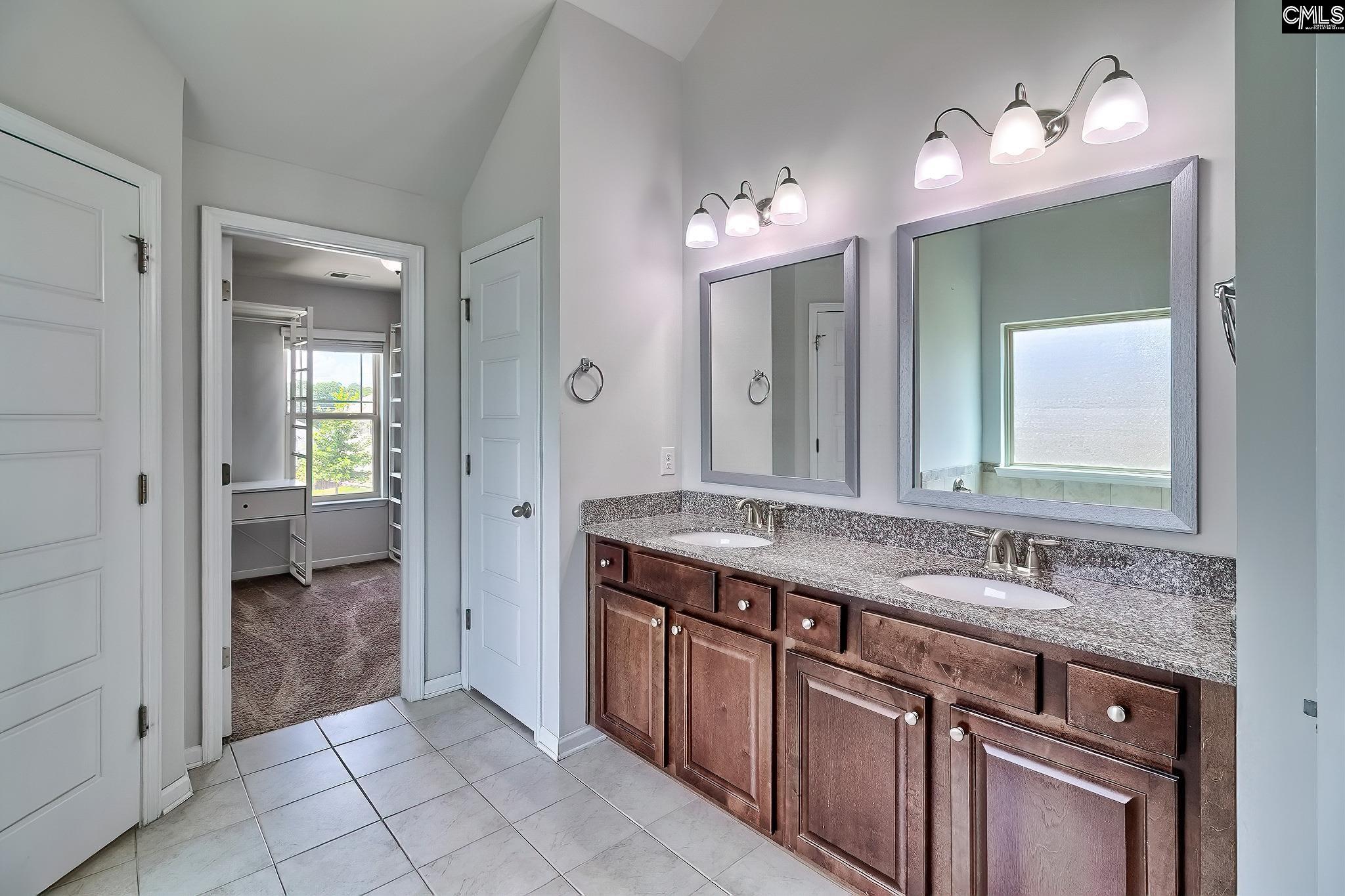 1043 Moore Gate Court Lexington, SC 29073