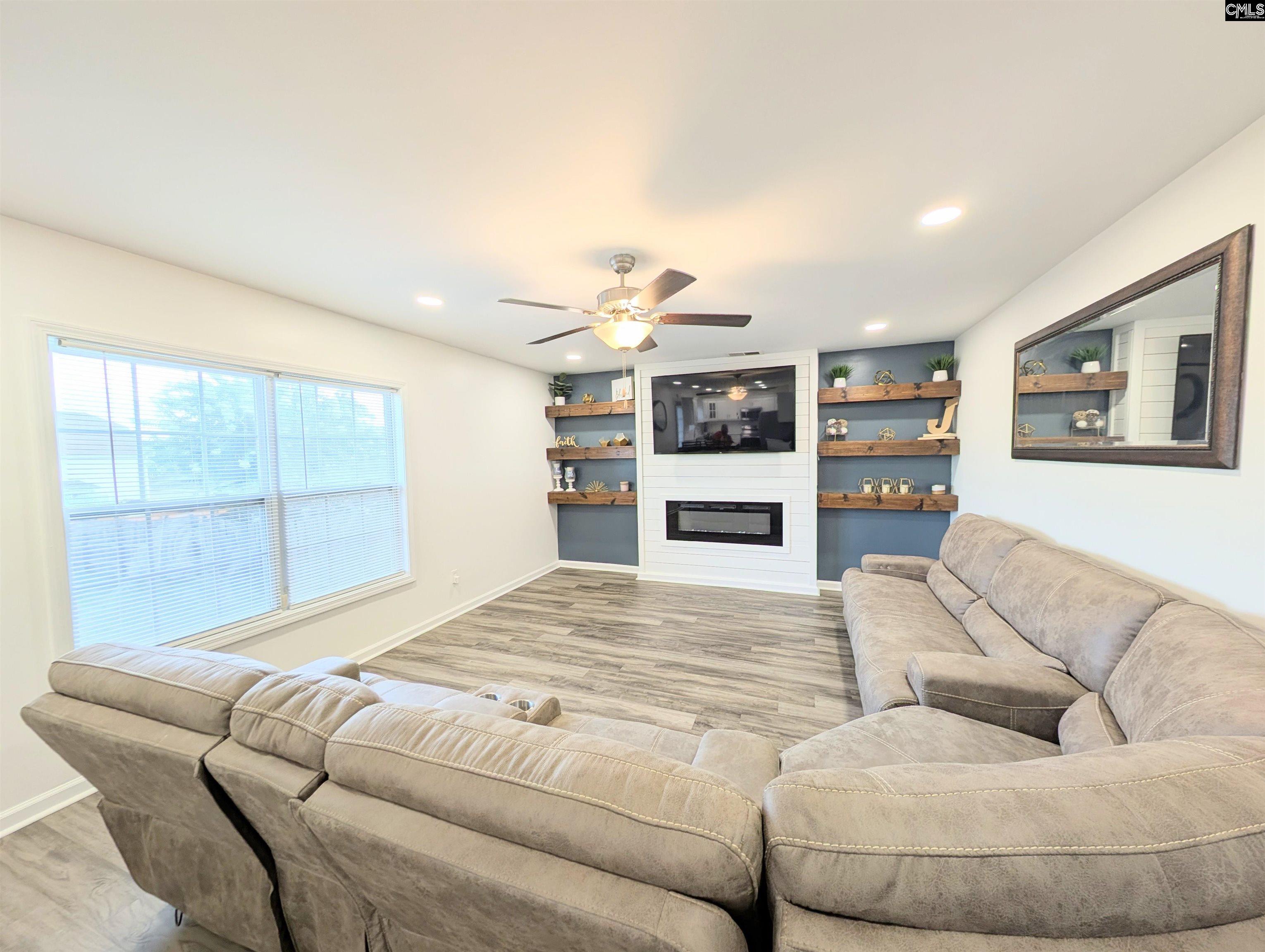 548 Rusting Oak Drive Columbia, SC 29209-4483