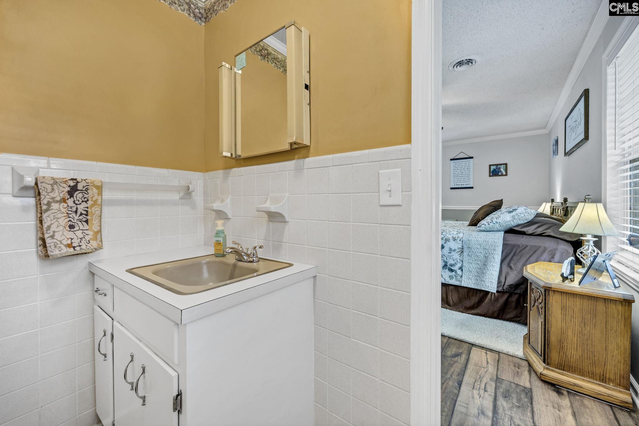1077 Cedar Lane Leesville, SC 29070