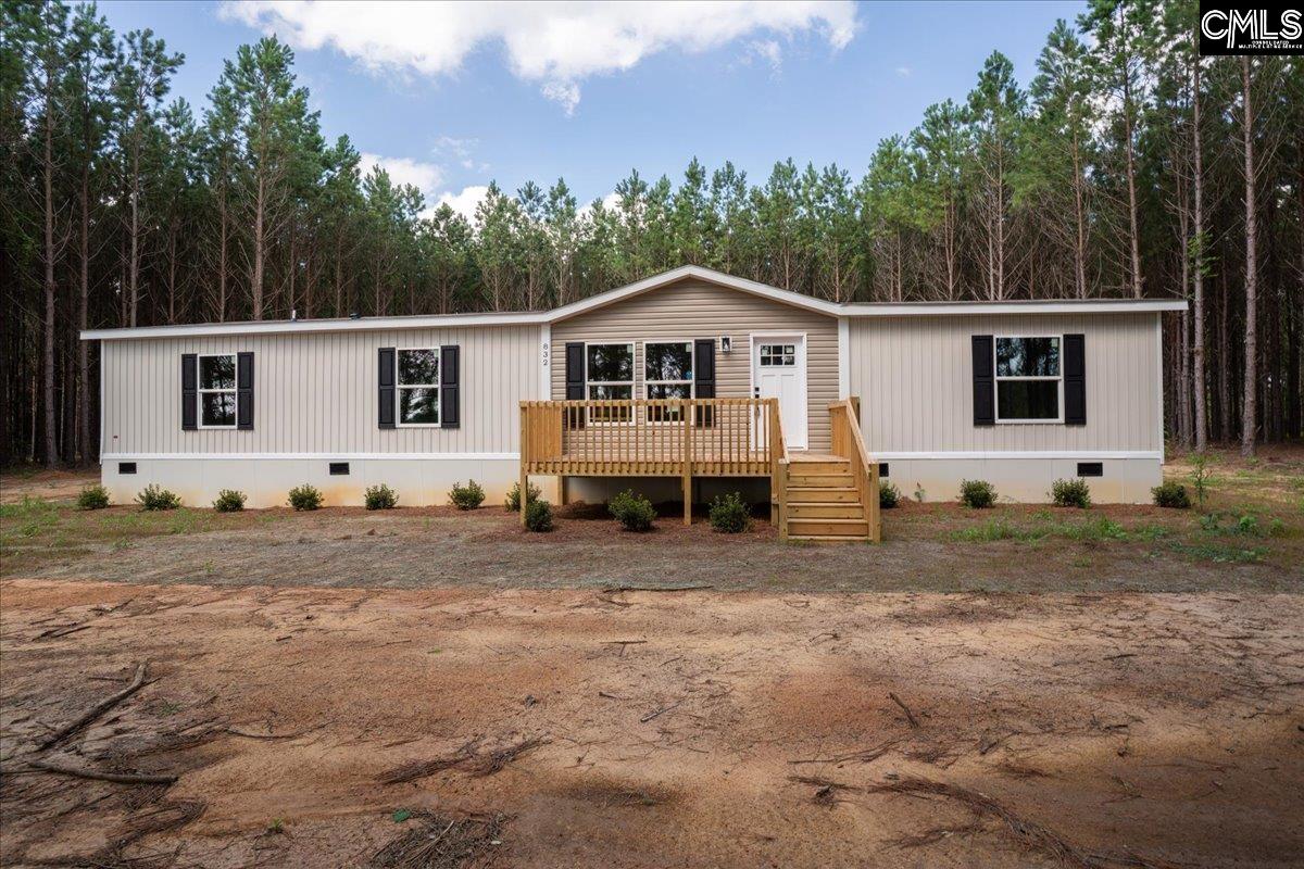 832 Horses Neck Road Swansea, SC 29160