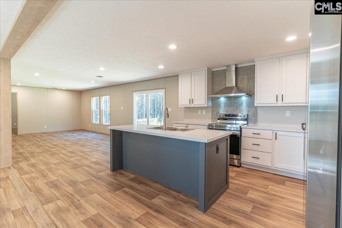 832 Horses Neck Road Swansea, SC 29160