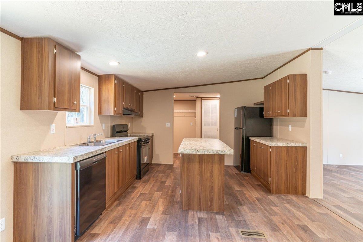 846 Horses Neck Road Swansea, SC 29160