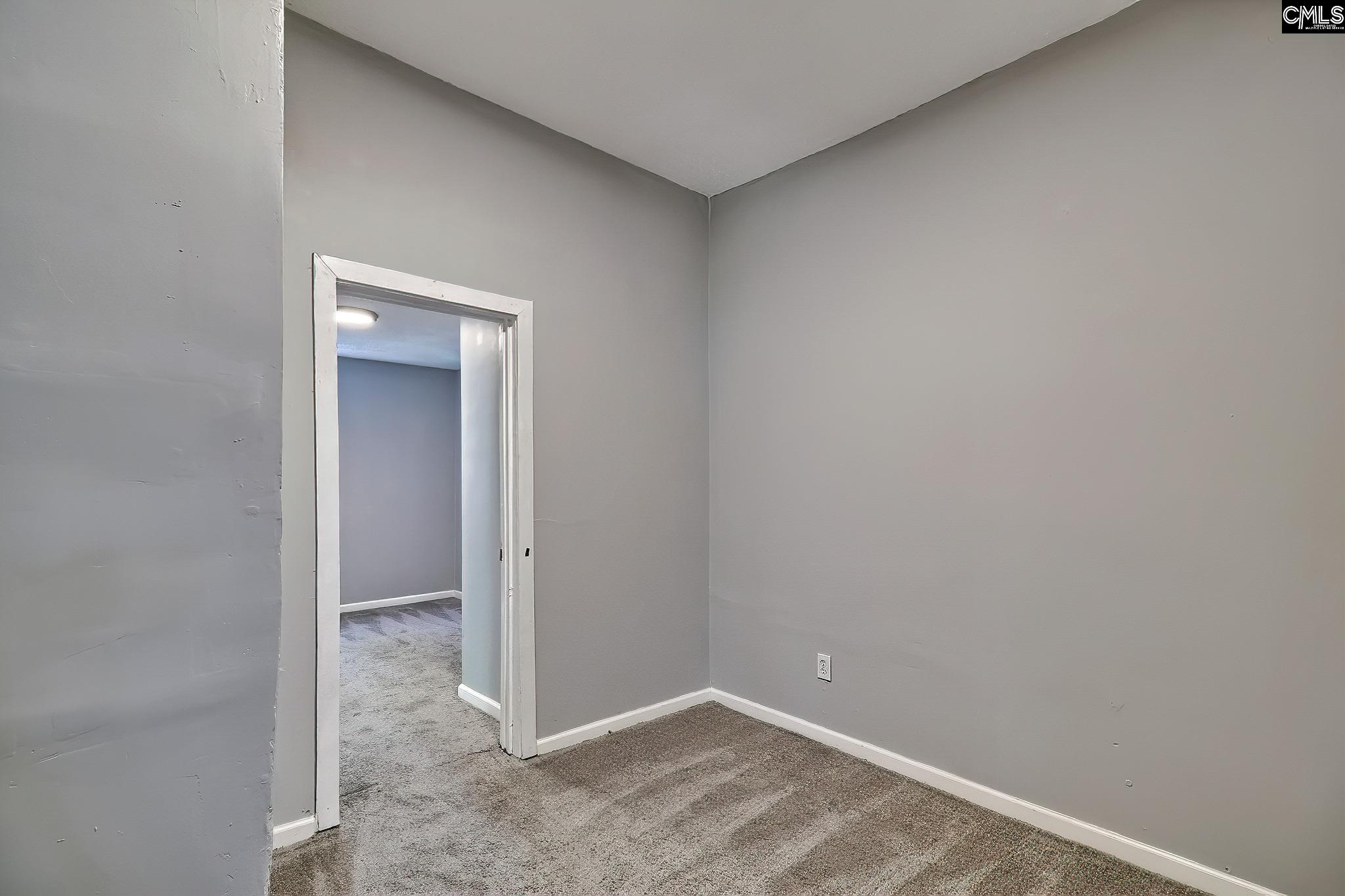 216 Summerland Avenue Batesburg, SC 29006-1325