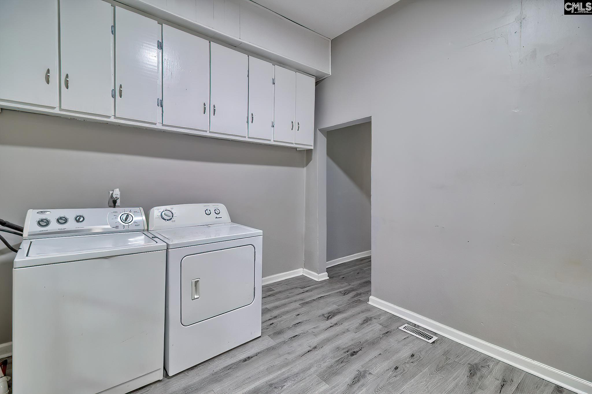 216 Summerland Avenue Batesburg, SC 29006-1325