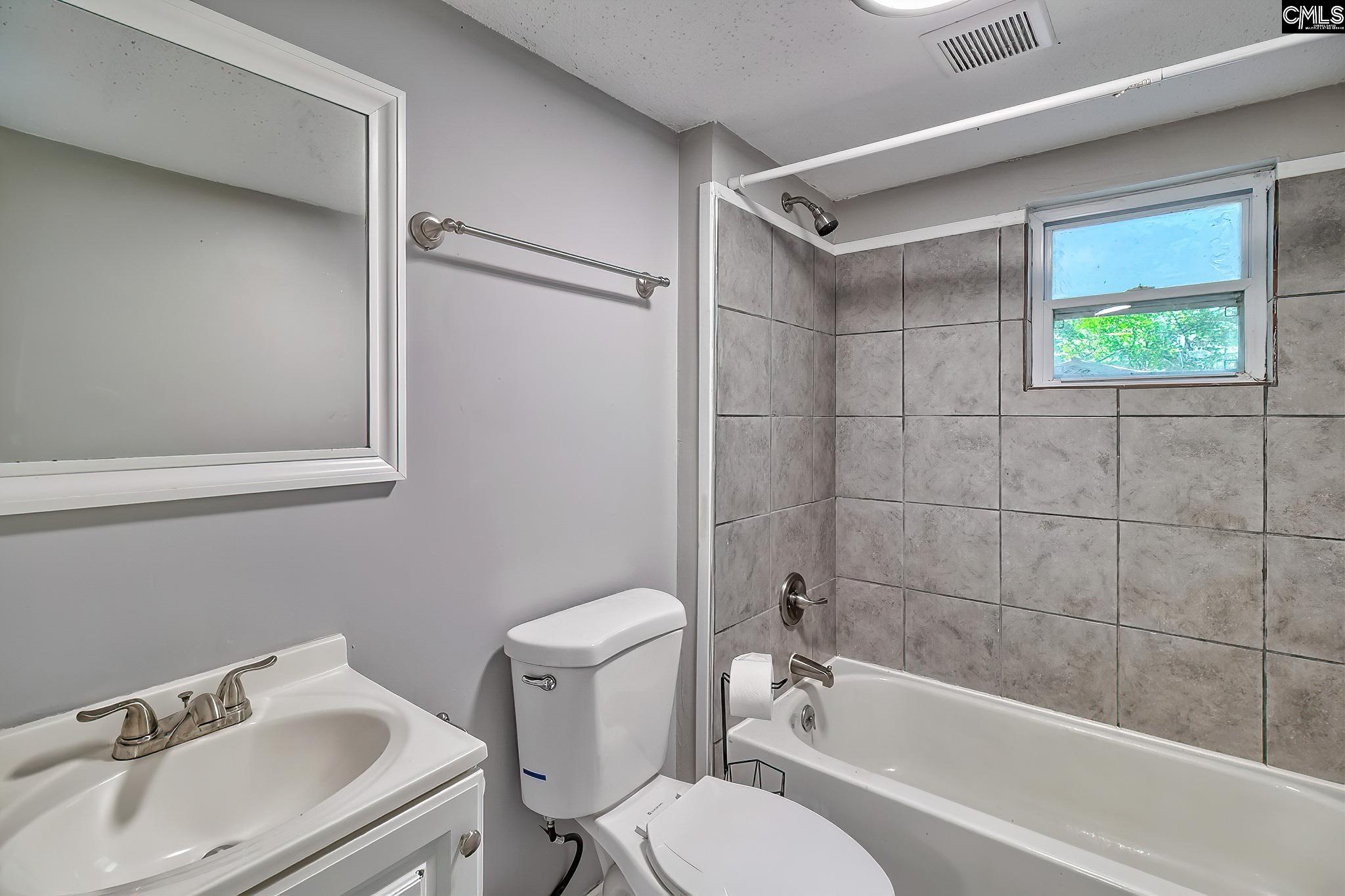 216 Summerland Avenue Batesburg, SC 29006-1325
