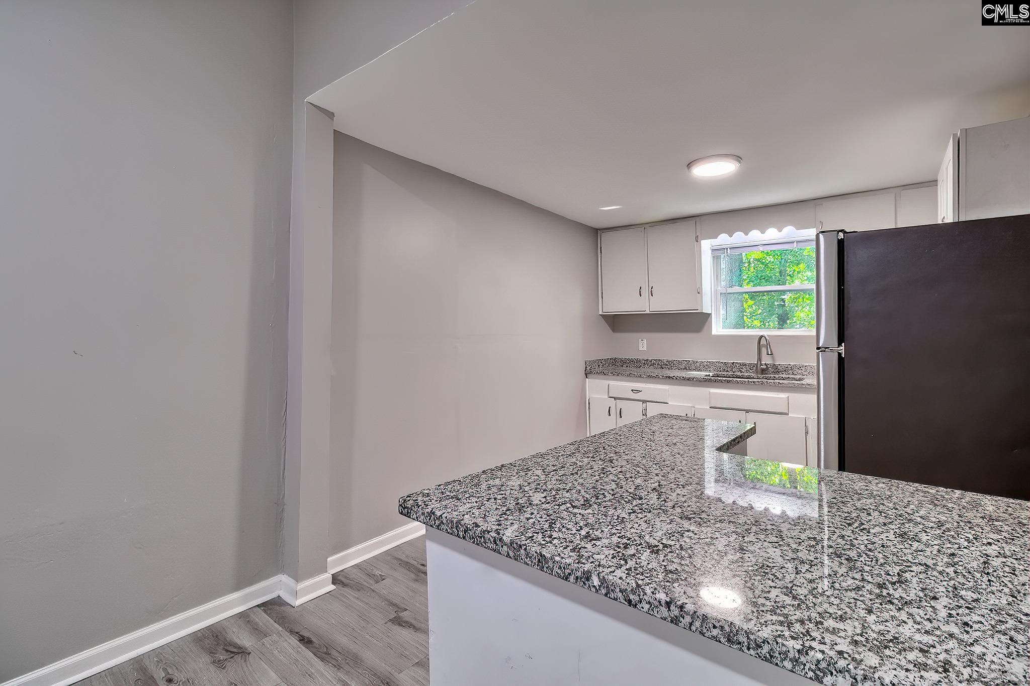 216 Summerland Avenue Batesburg, SC 29006-1325