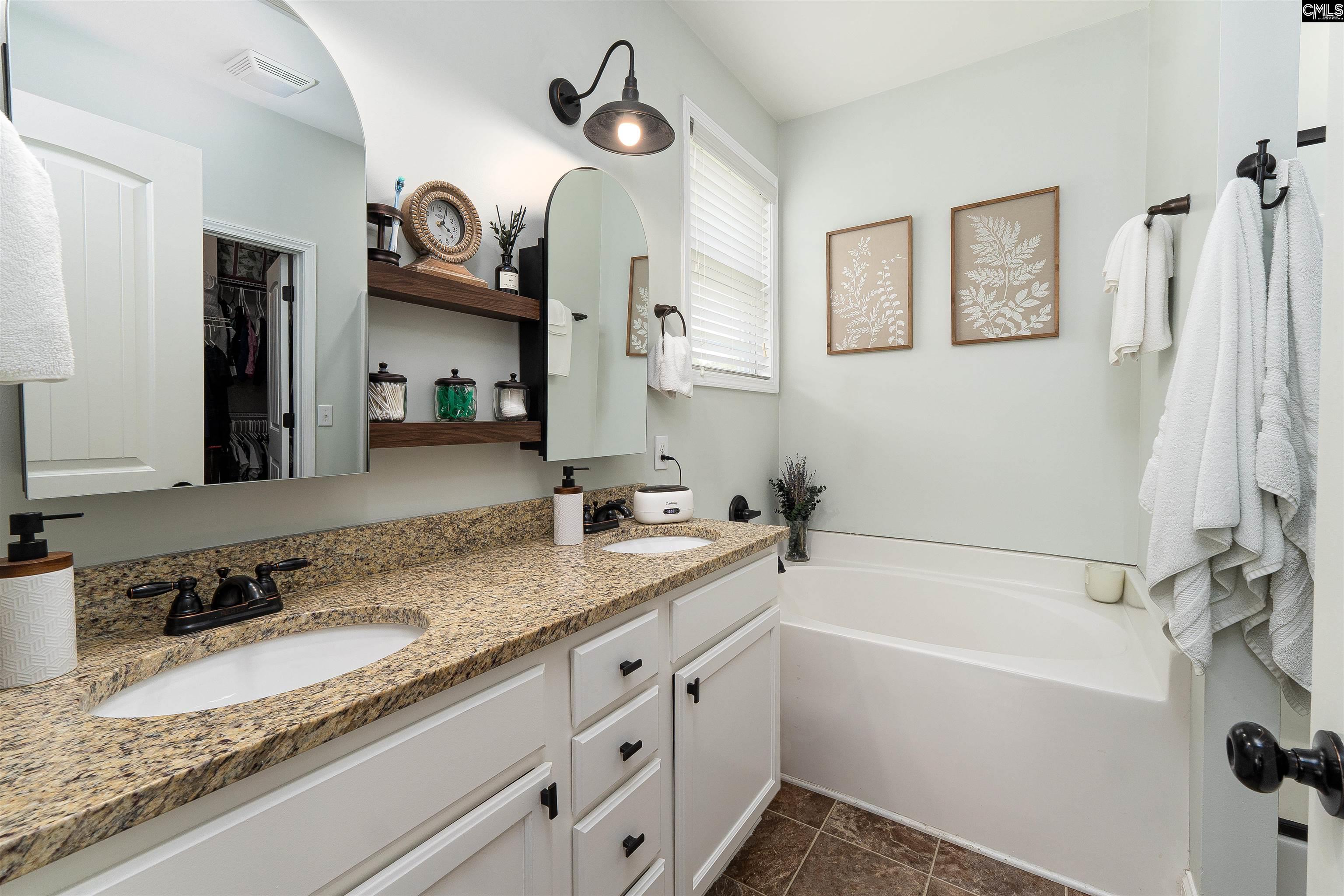 167 Abbey Road Elgin, SC 29045