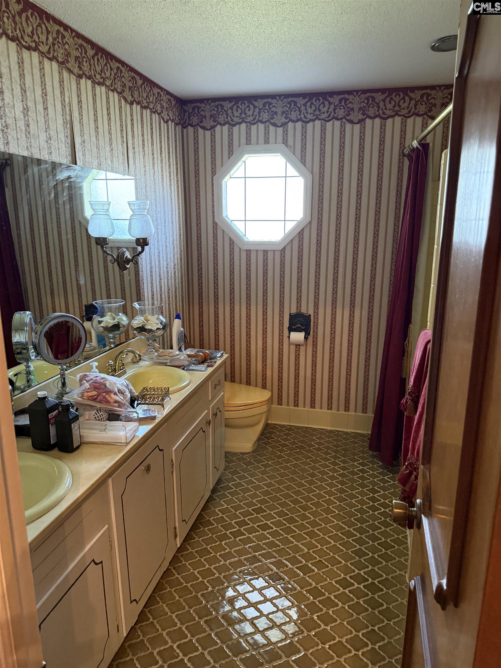 1112 Pinecroft Drive West Columbia, SC 29170-0000