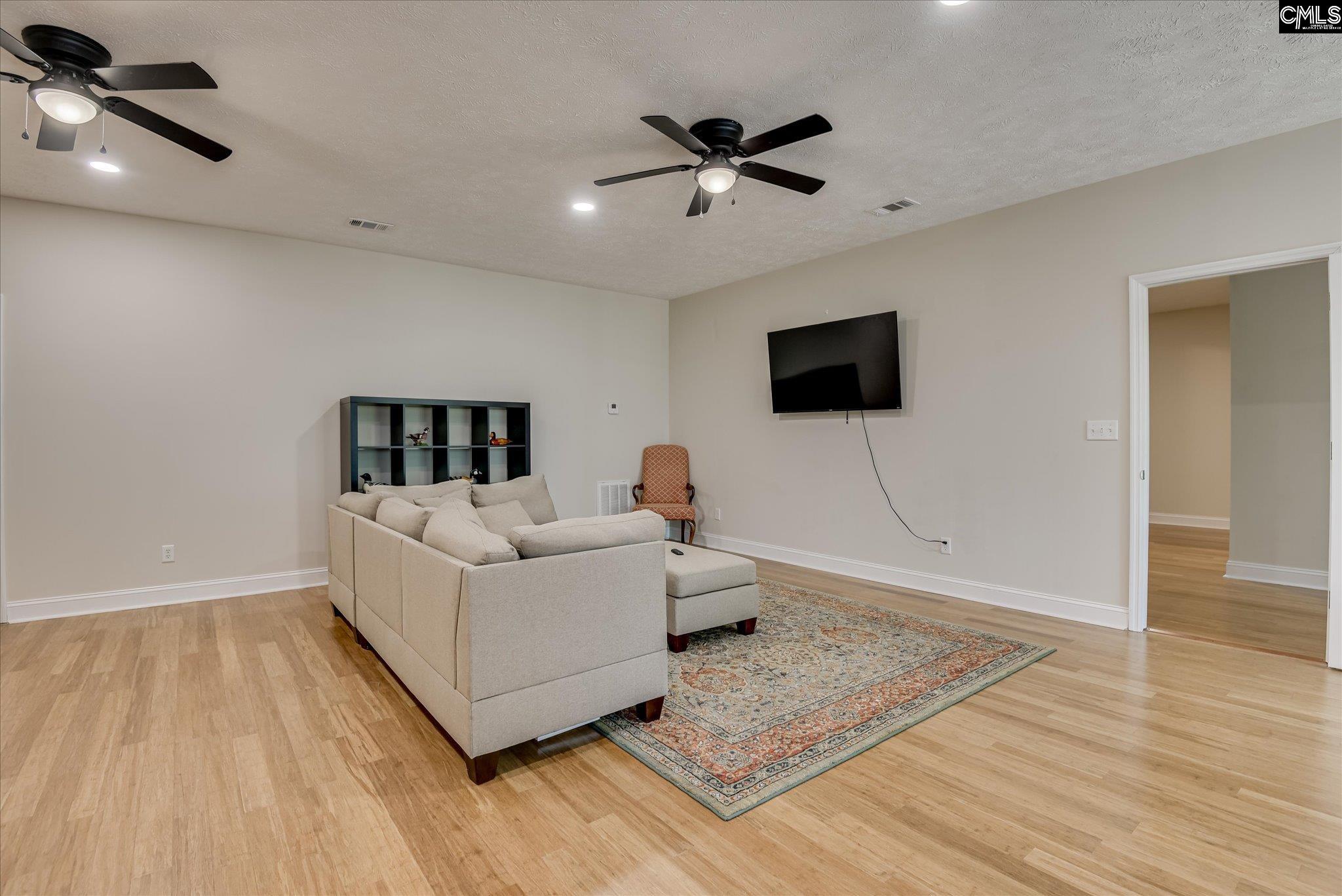 395 New Cut Road Edgefield, SC 29824