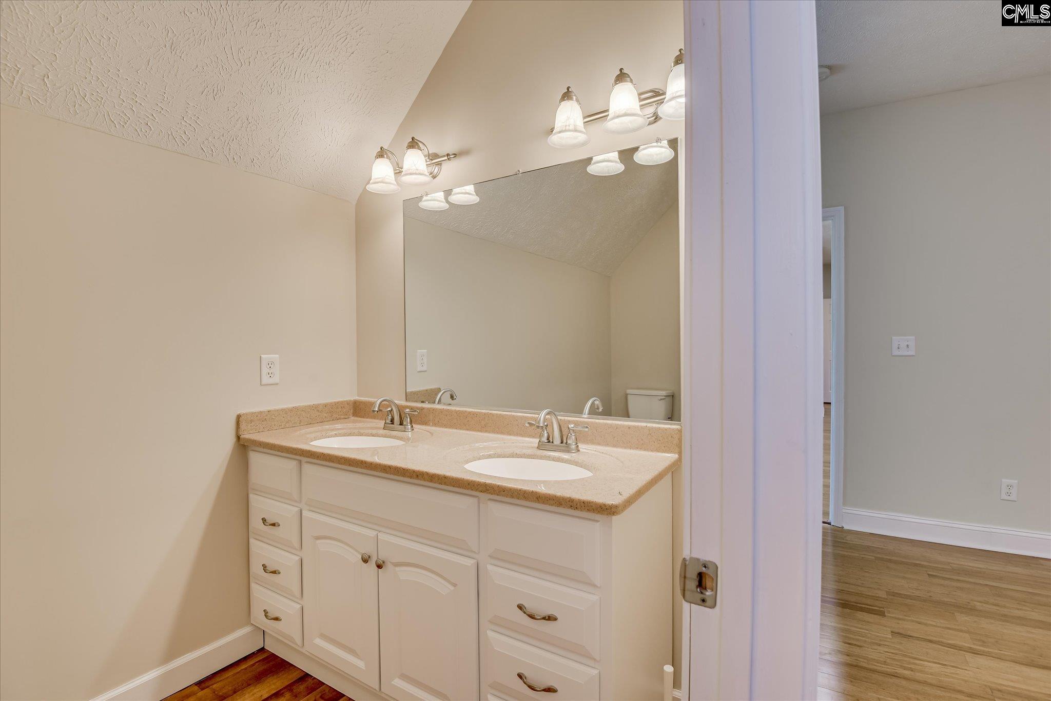 395 New Cut Road Edgefield, SC 29824