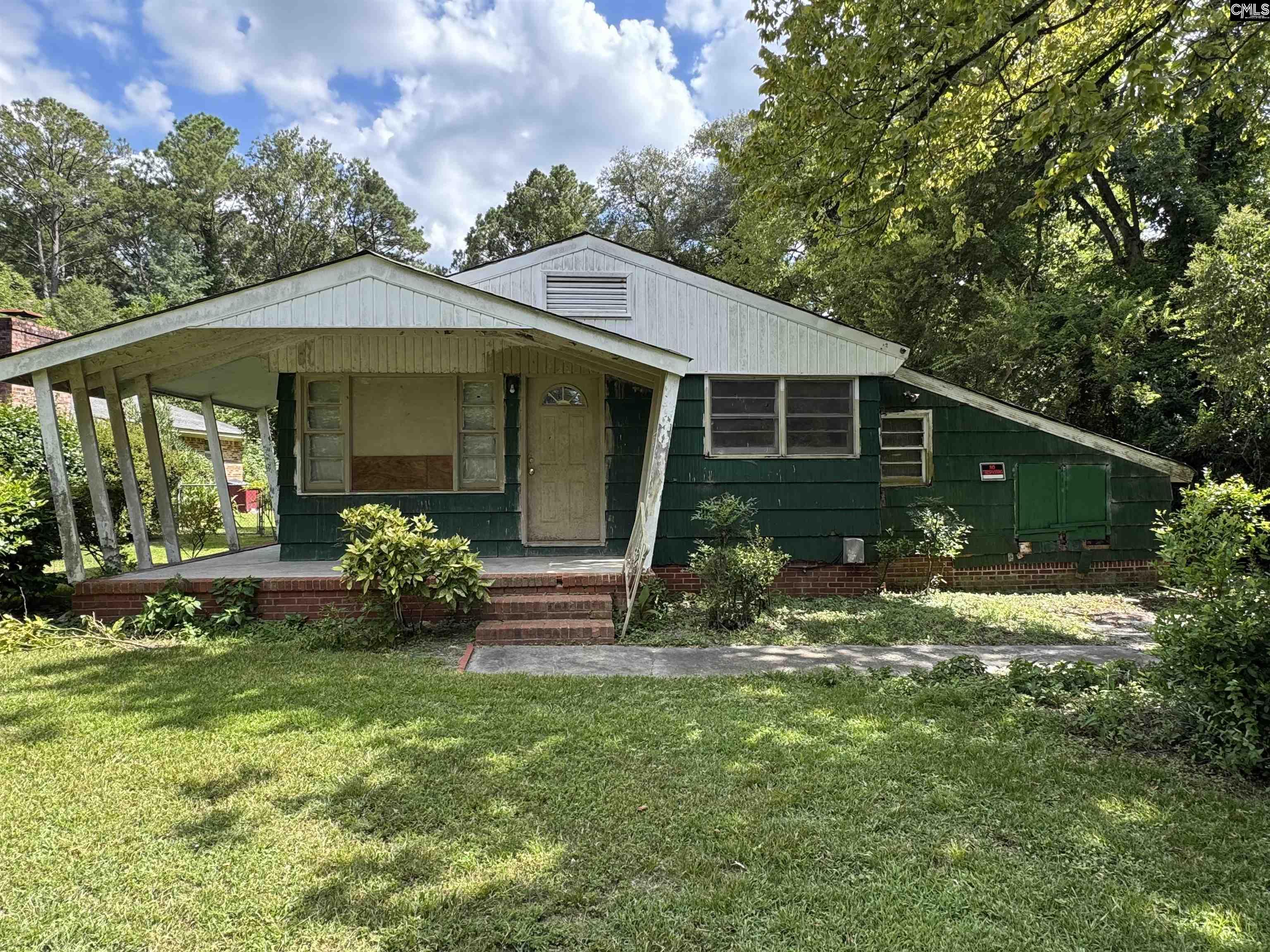 715 Pine Street Camden, SC 29020