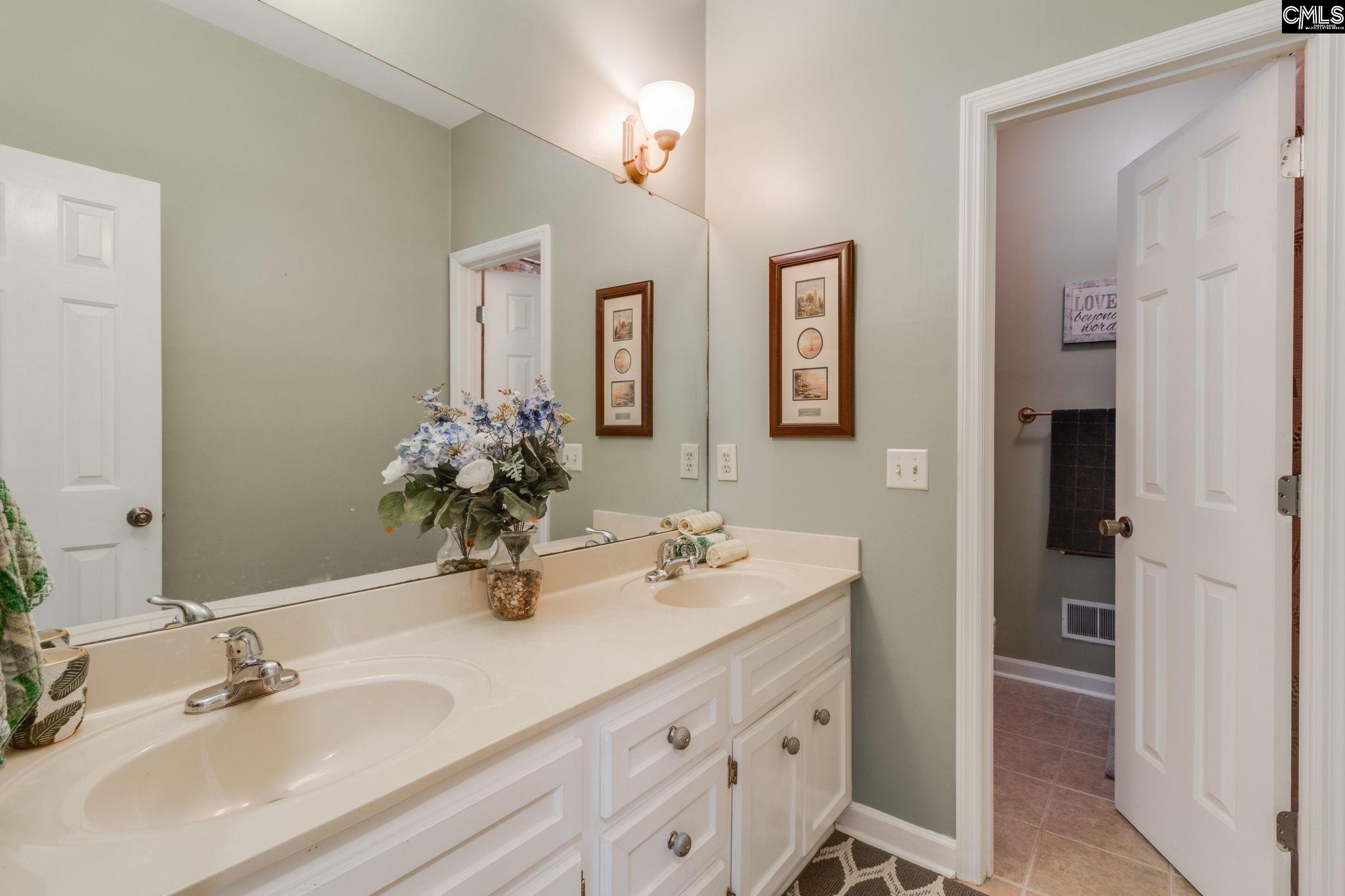 14 E Canterbury Court Blythewood, SC 29016