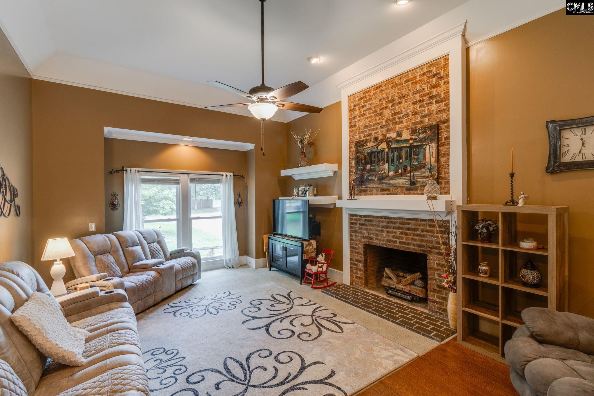 14 E Canterbury Court Blythewood, SC 29016