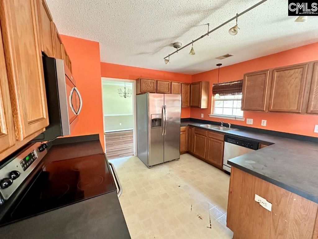 229 Keystone Drive Hopkins, SC 29061-8219