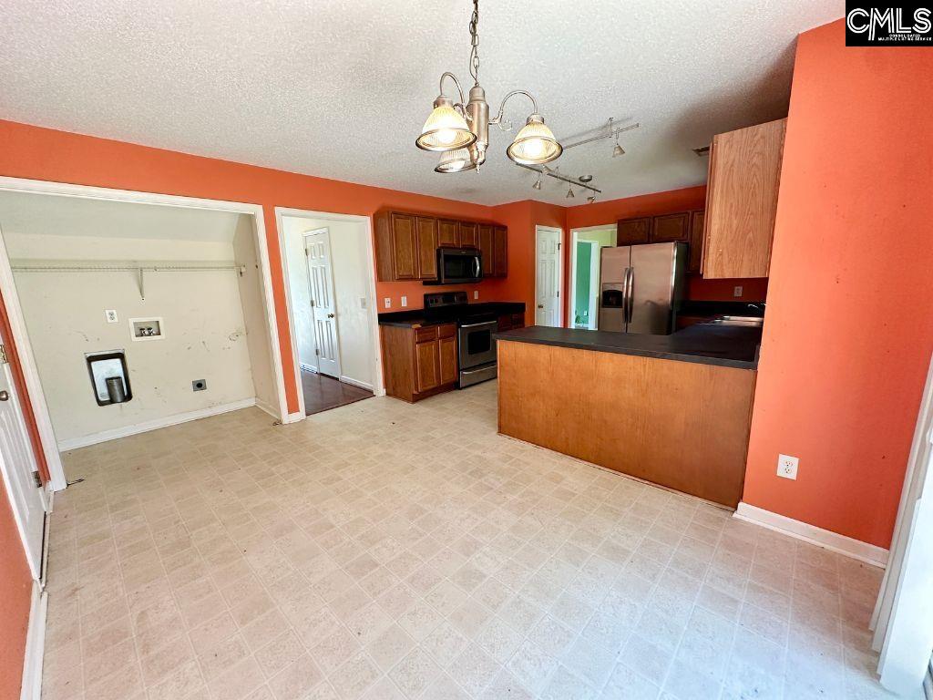 229 Keystone Drive Hopkins, SC 29061-8219