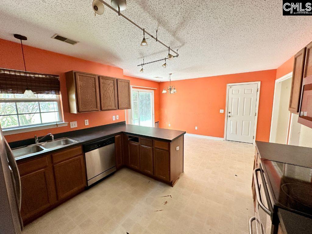 229 Keystone Drive Hopkins, SC 29061-8219
