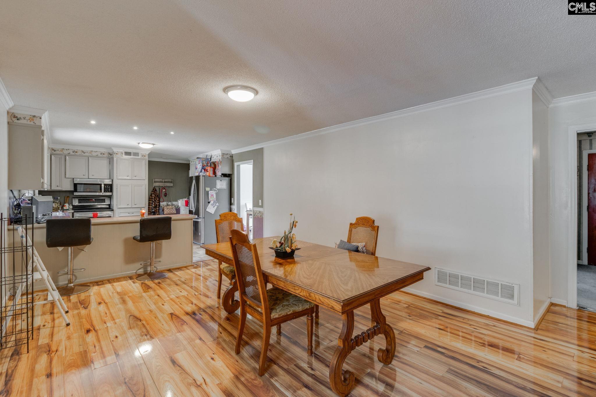 5413 Old Leesburg Road Hopkins, SC 29061