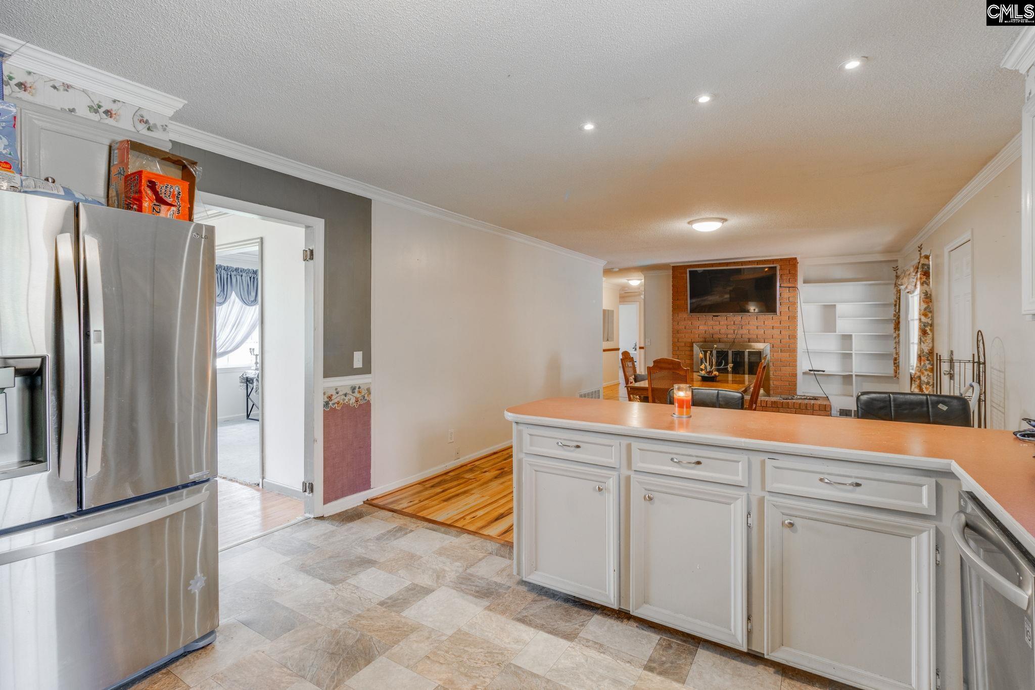 5413 Old Leesburg Road Hopkins, SC 29061