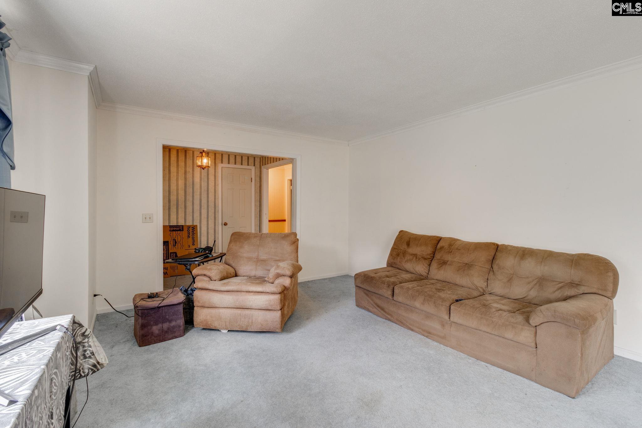 5413 Old Leesburg Road Hopkins, SC 29061