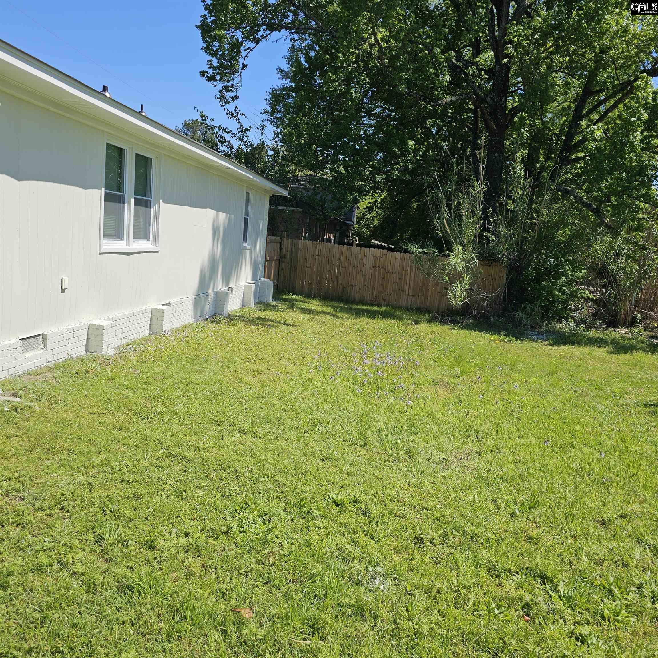 127 Aster Cir Columbia, SC 29201